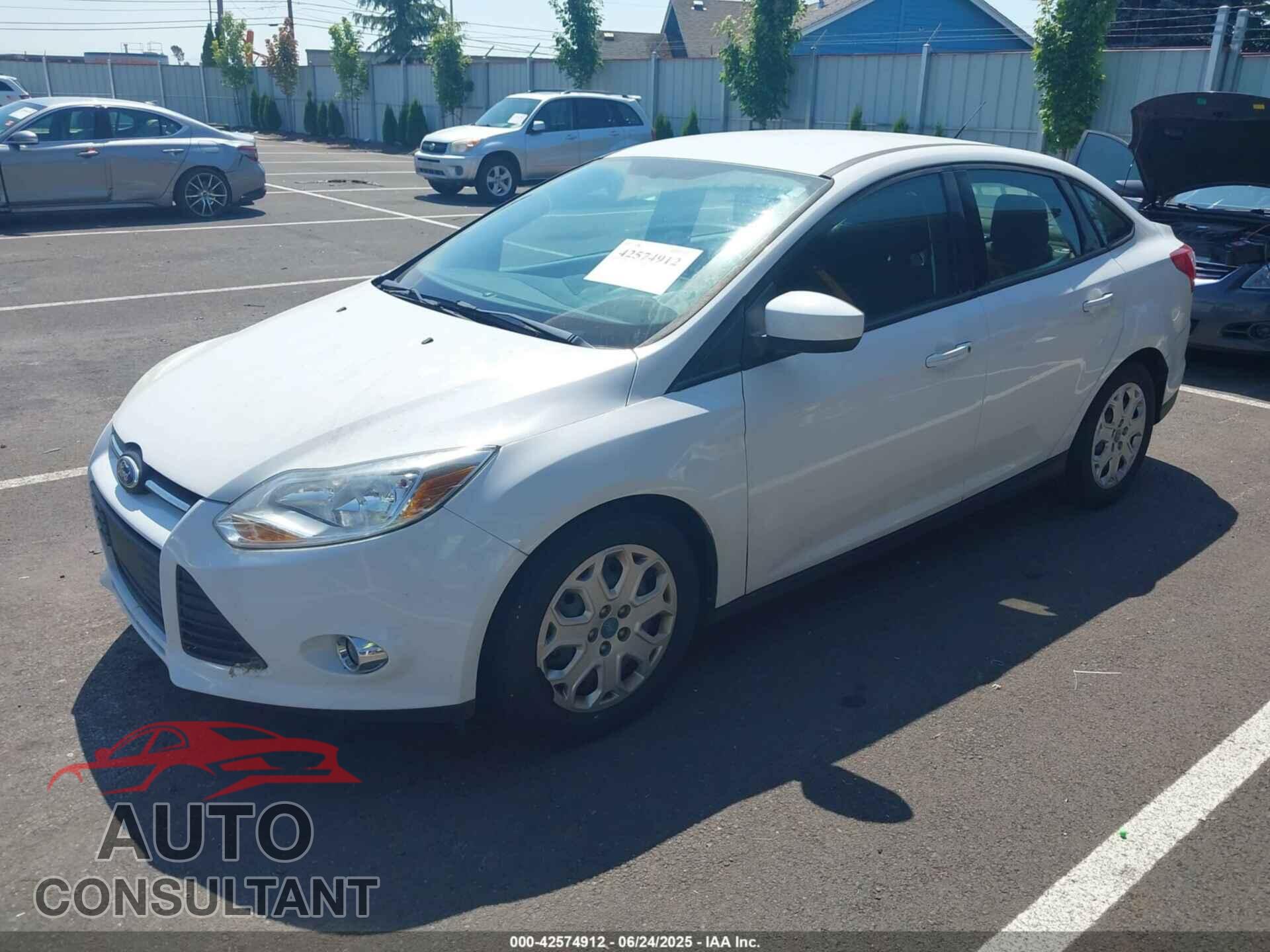 FORD FOCUS 2012 - 1FAHP3F26CL175855