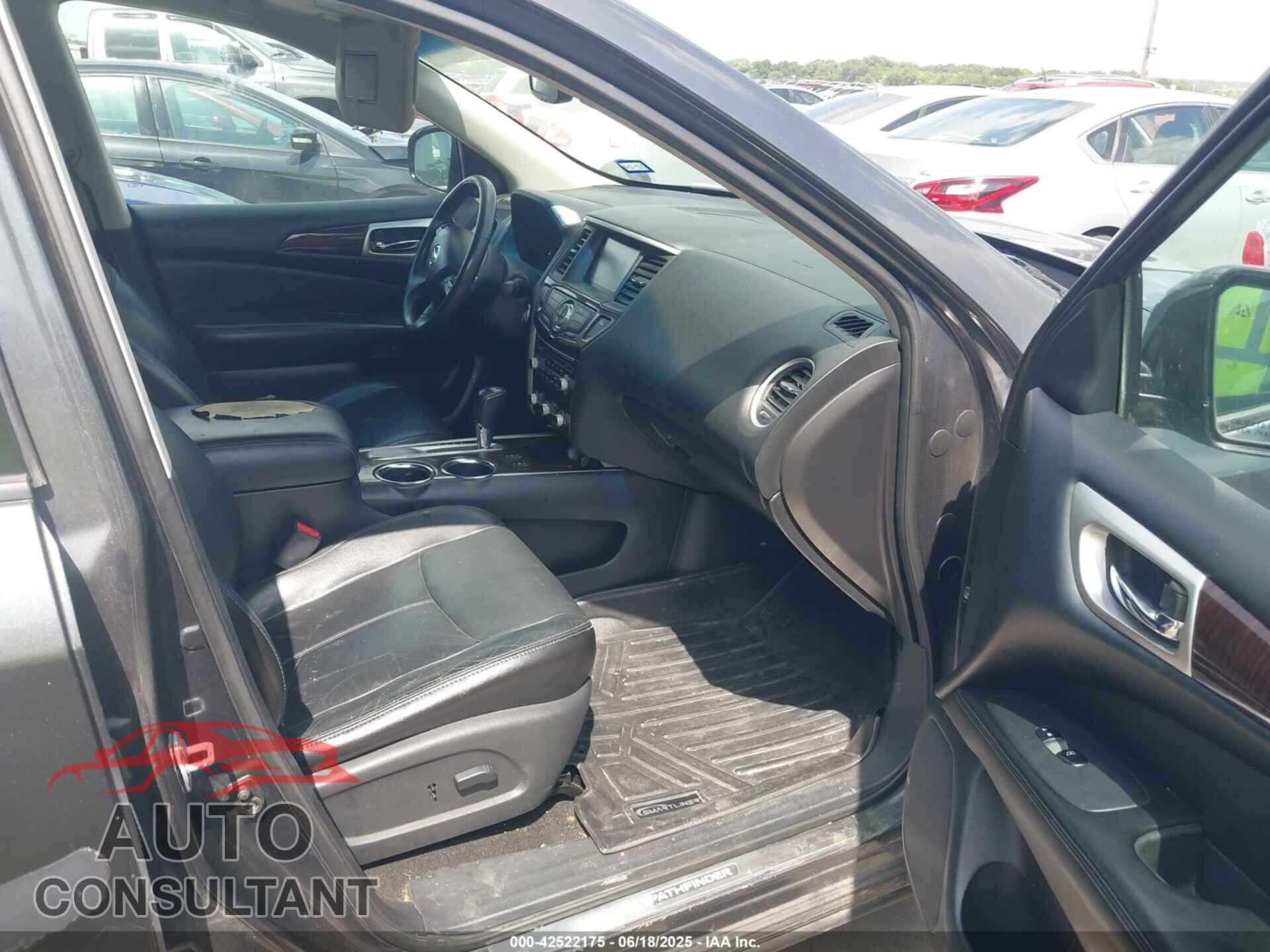 NISSAN PATHFINDER 2013 - 5N1AR2MN2DC684349