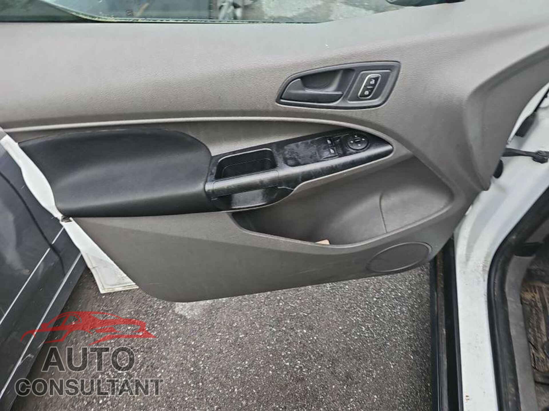 FORD TRANSIT CONNECT 2019 - NM0LS7E28K1396540