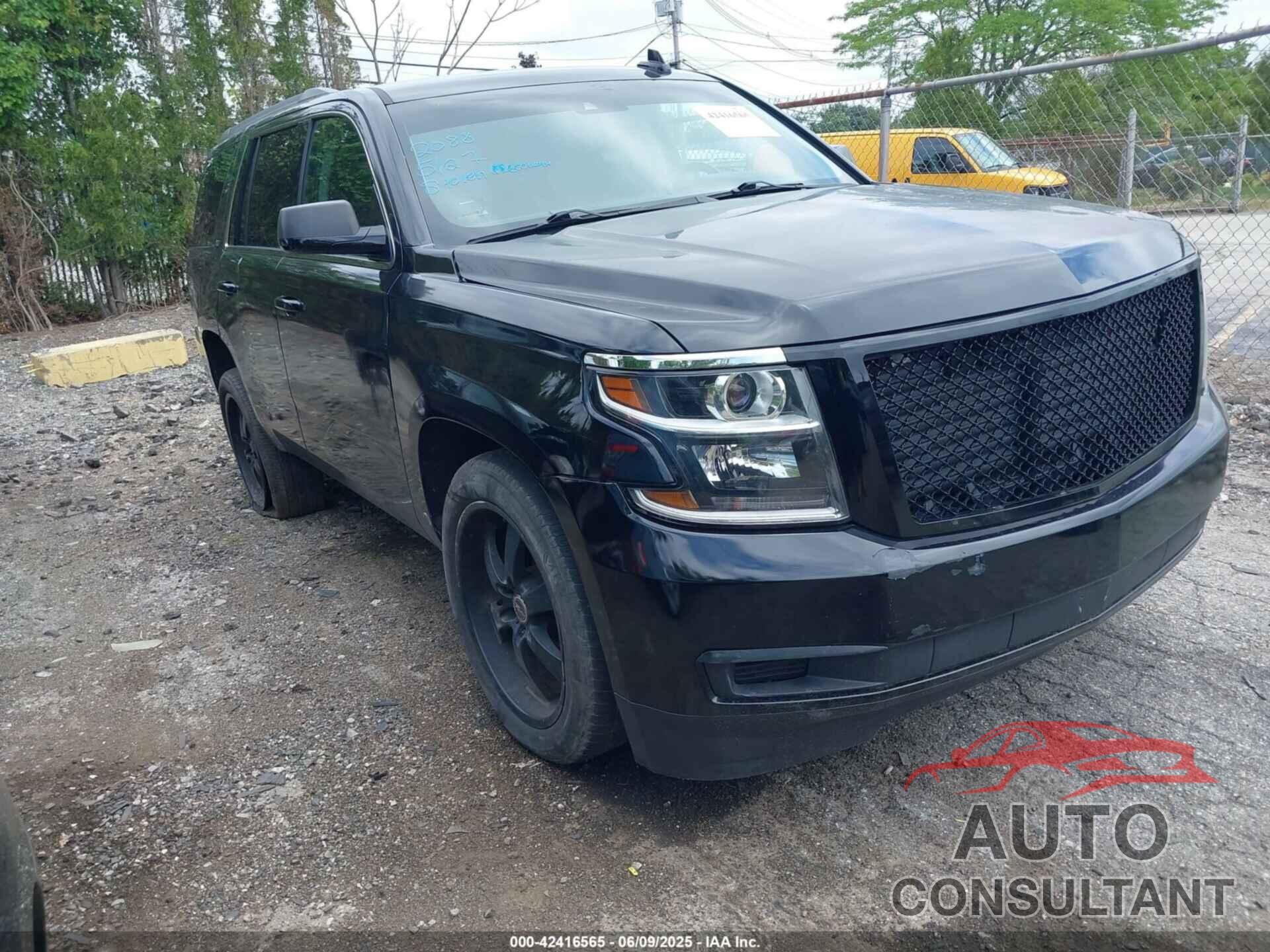 CHEVROLET TAHOE 2017 - 1GNSKBKC7HR139434