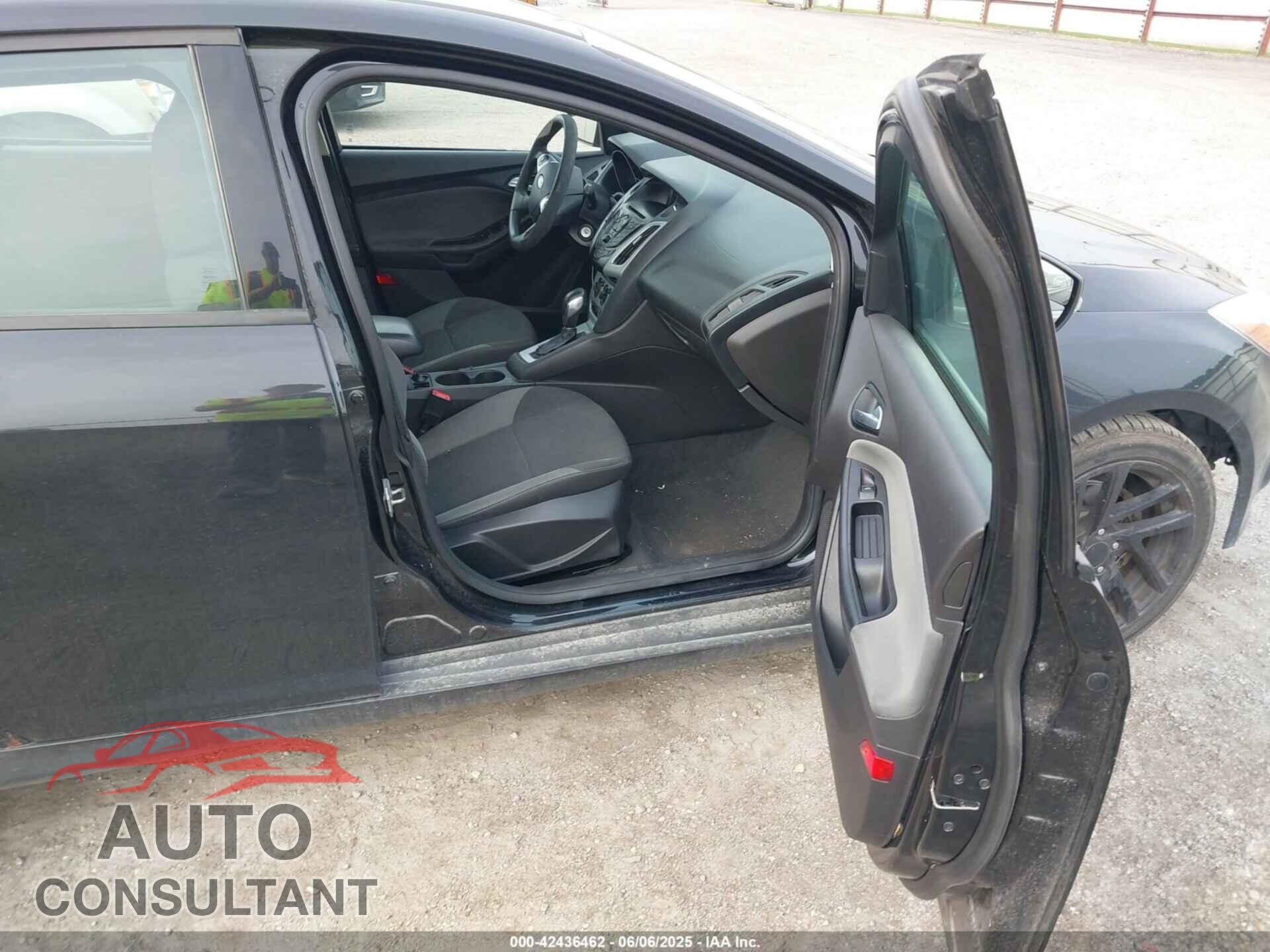 FORD FOCUS 2014 - 1FADP3F24EL170431