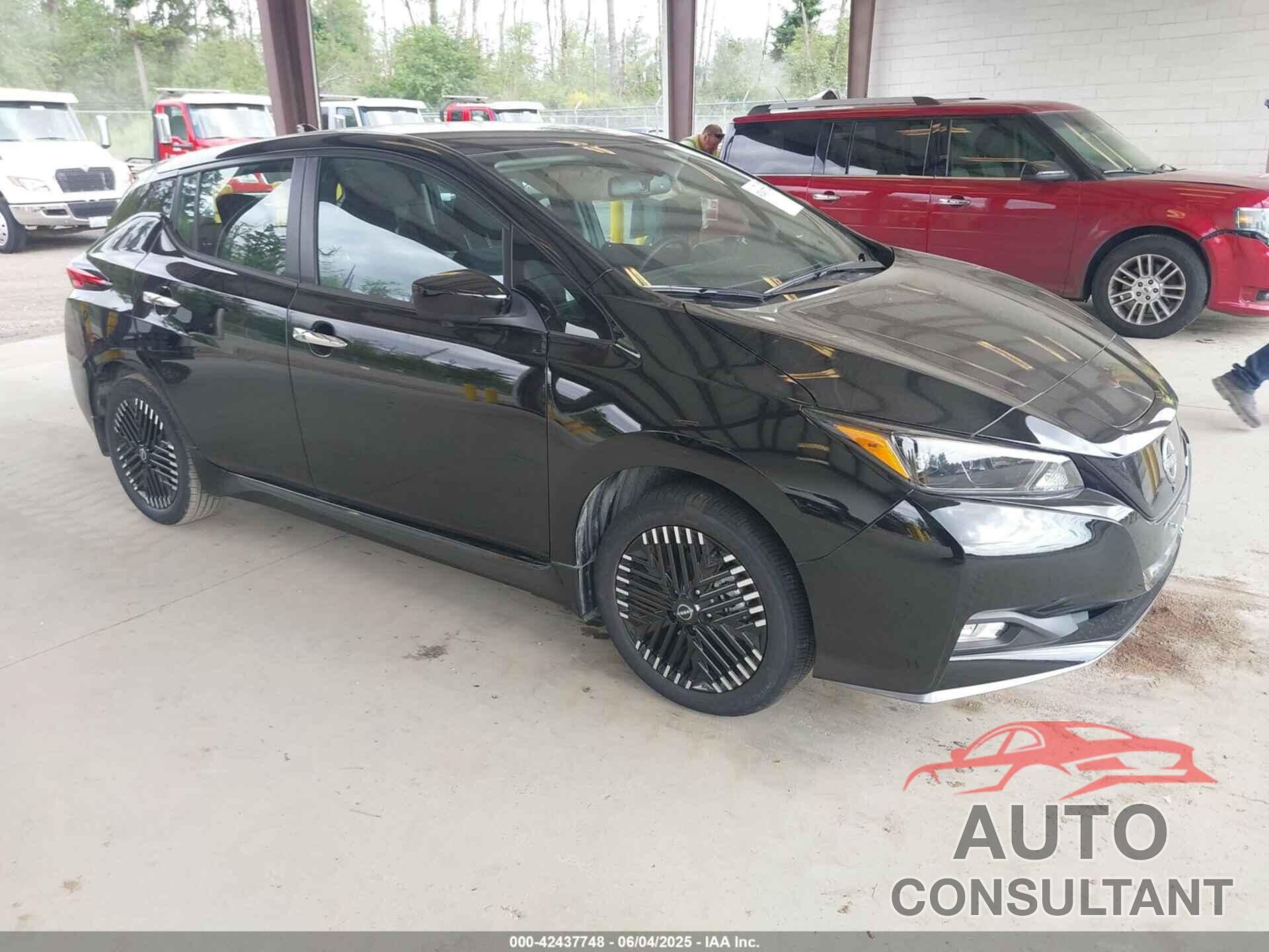 NISSAN LEAF 2024 - 1N4CZ1CVXRC556575