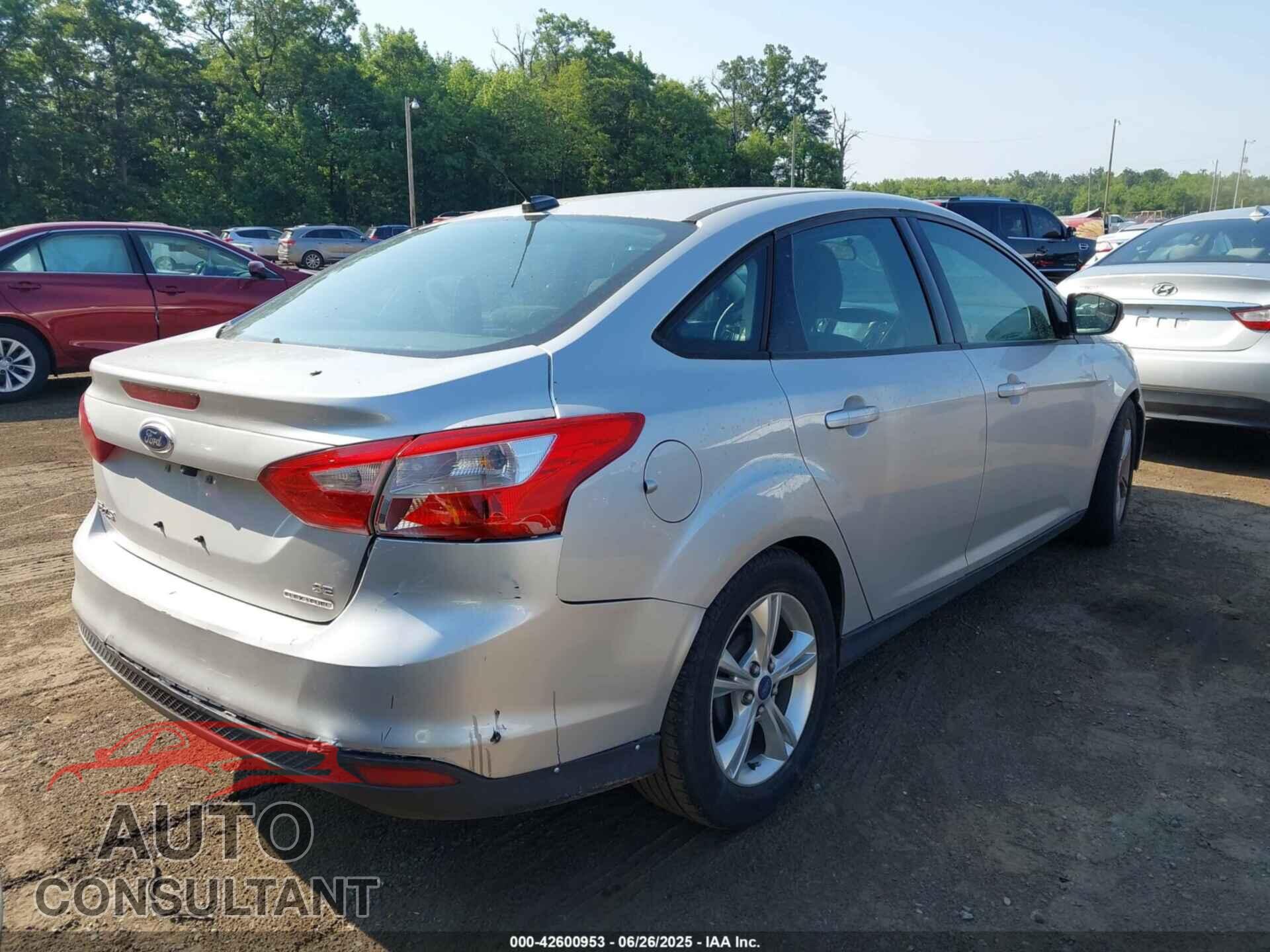 FORD FOCUS 2014 - 1FADP3F24EL152897