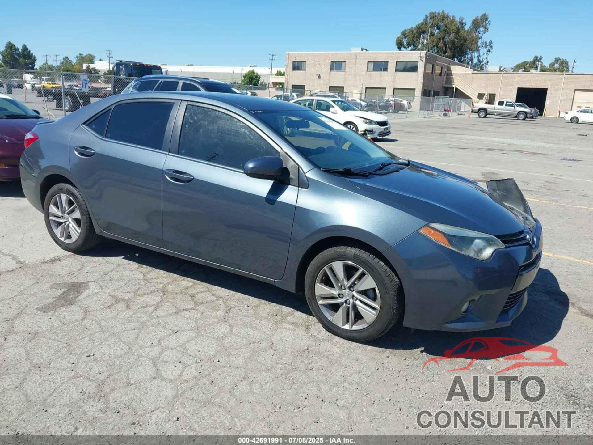 TOYOTA COROLLA 2015 - 2T1BPRHE8FC268205