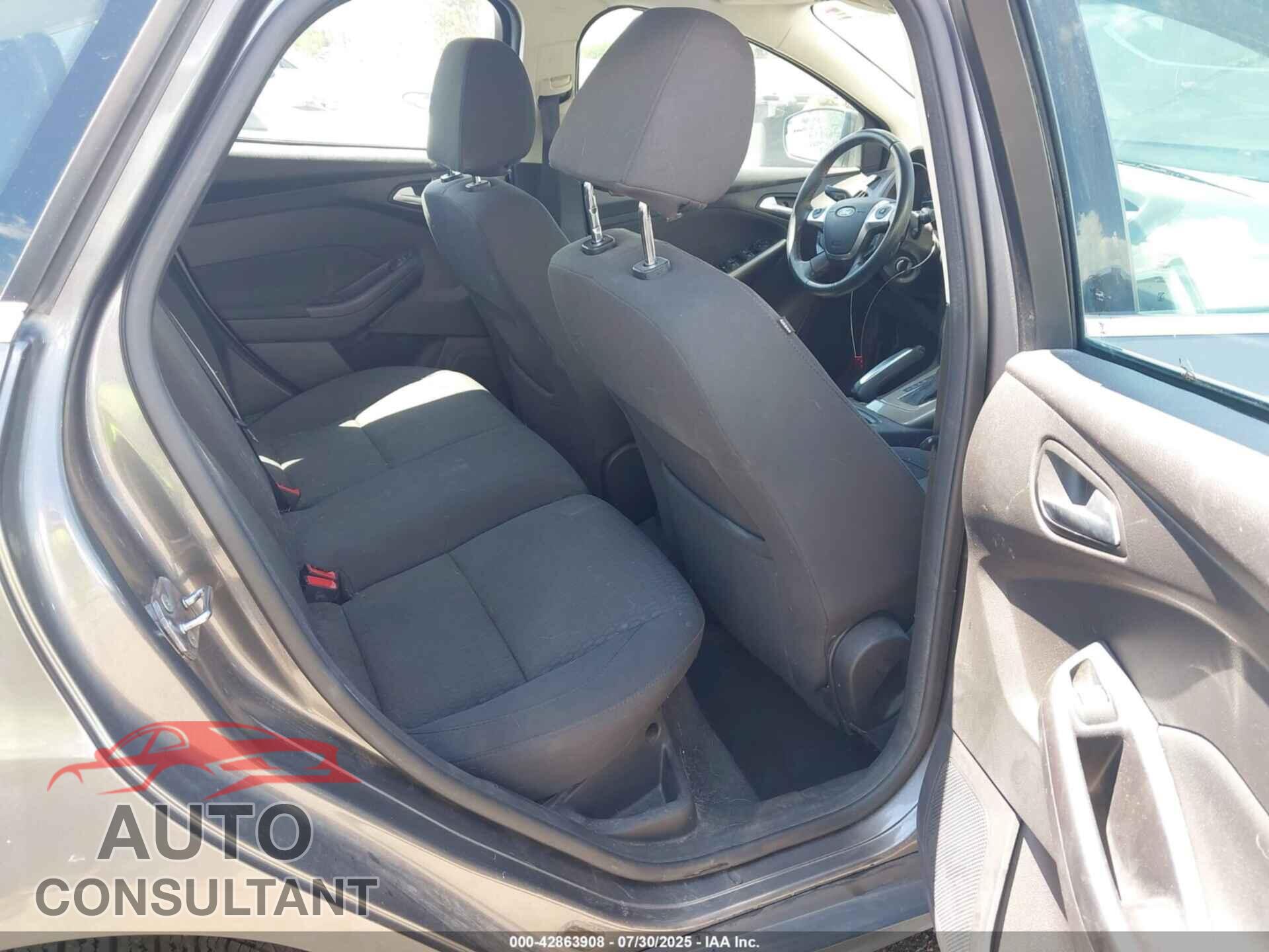 FORD FOCUS 2012 - 1FAHP3H25CL424708