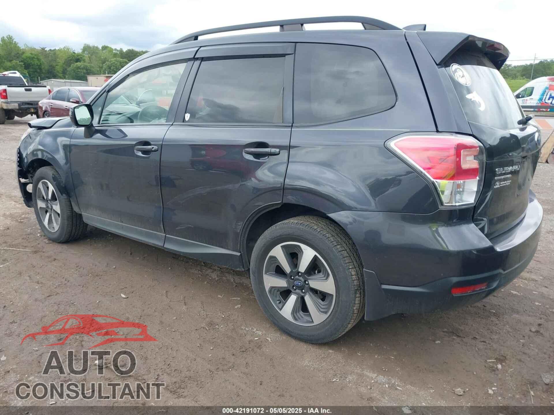 SUBARU FORESTER 2017 - JF2SJAEC1HH452908