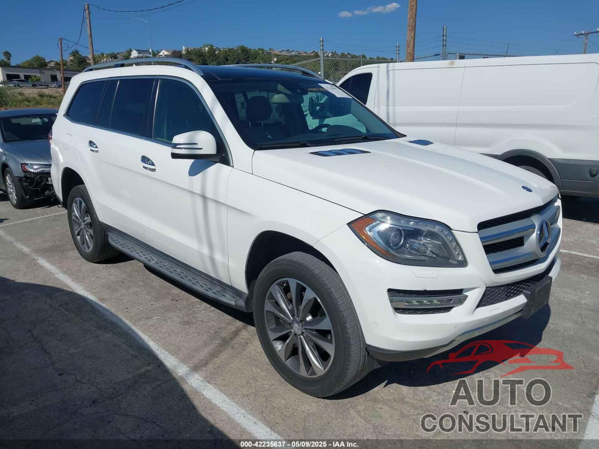 MERCEDES-BENZ GL 450 2015 - 4JGDF6EE6FA510553