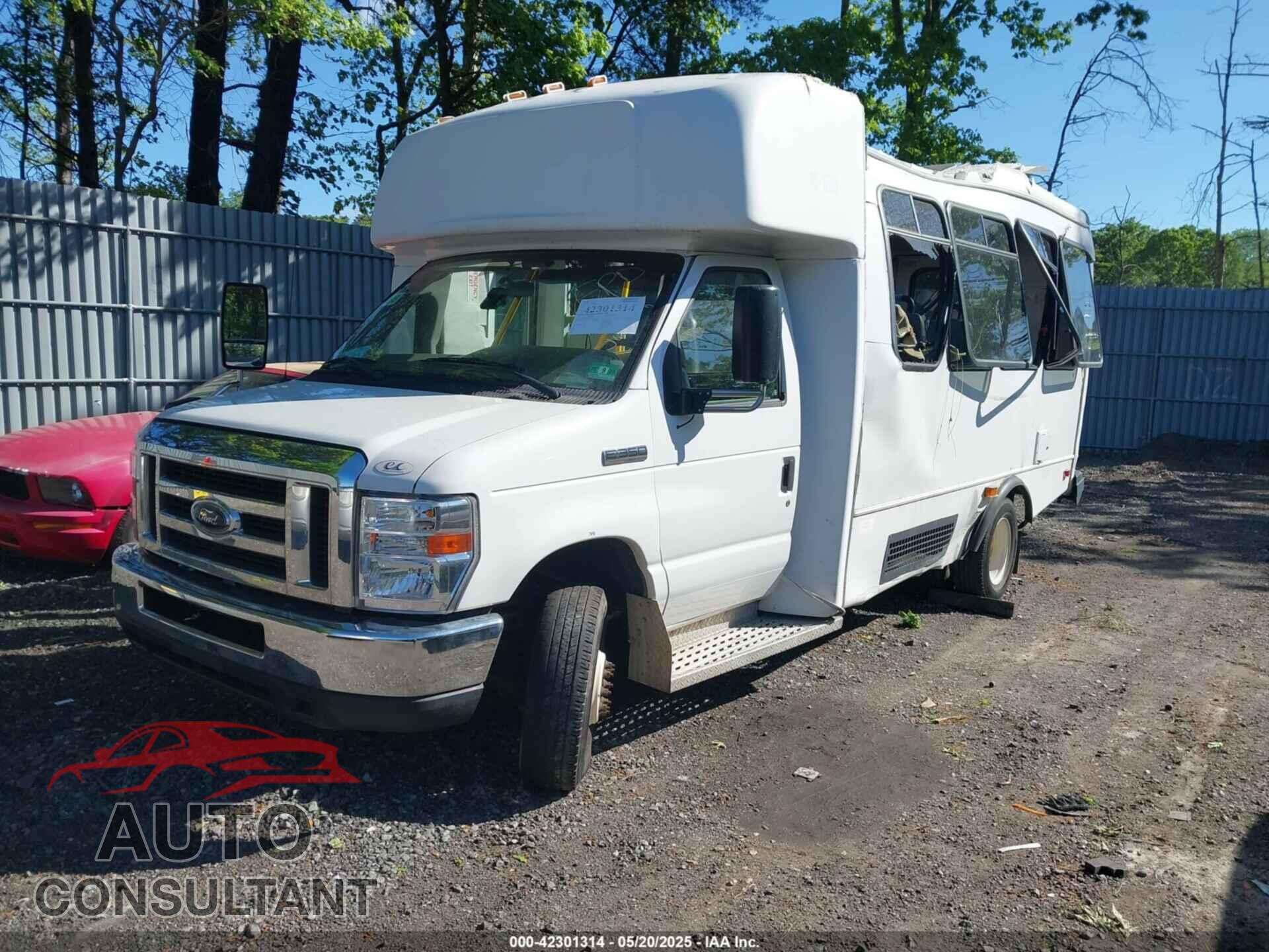 FORD ECONOLINE 2017 - 1FDEE3FS0HDC57225
