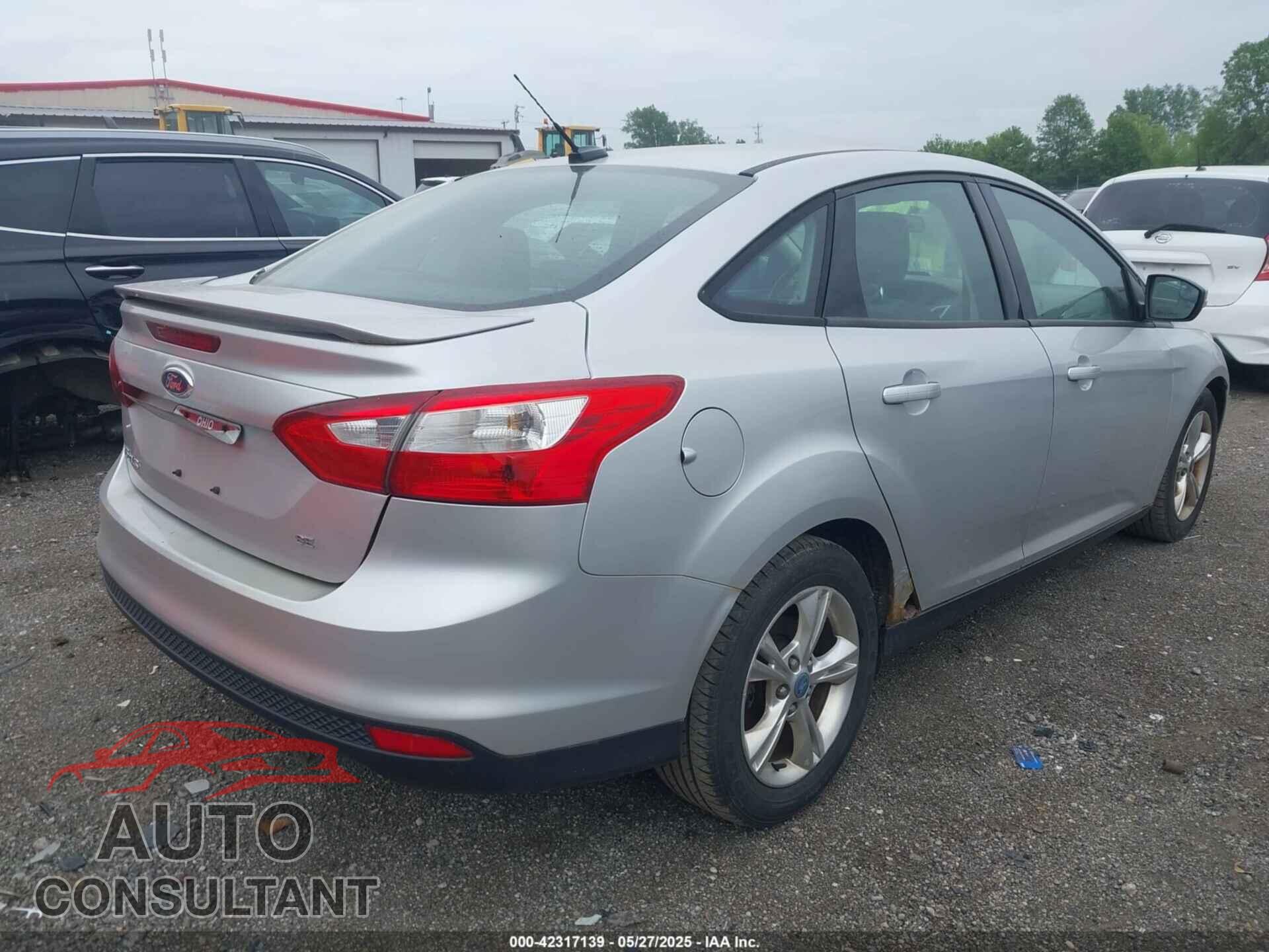 FORD FOCUS 2012 - 1FAHP3F24CL194324