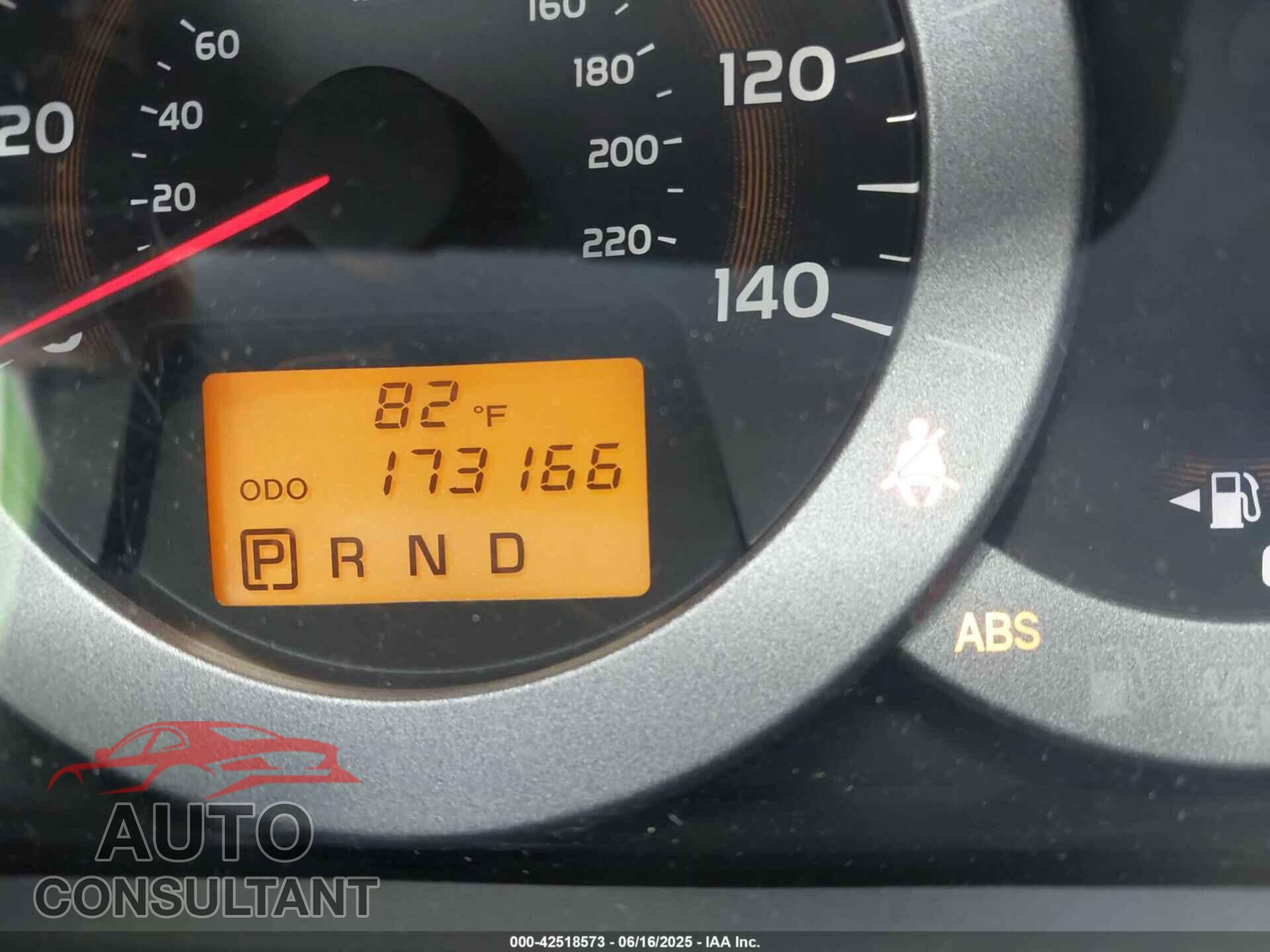 TOYOTA RAV4 2011 - 2T3BF4DV3BW138036