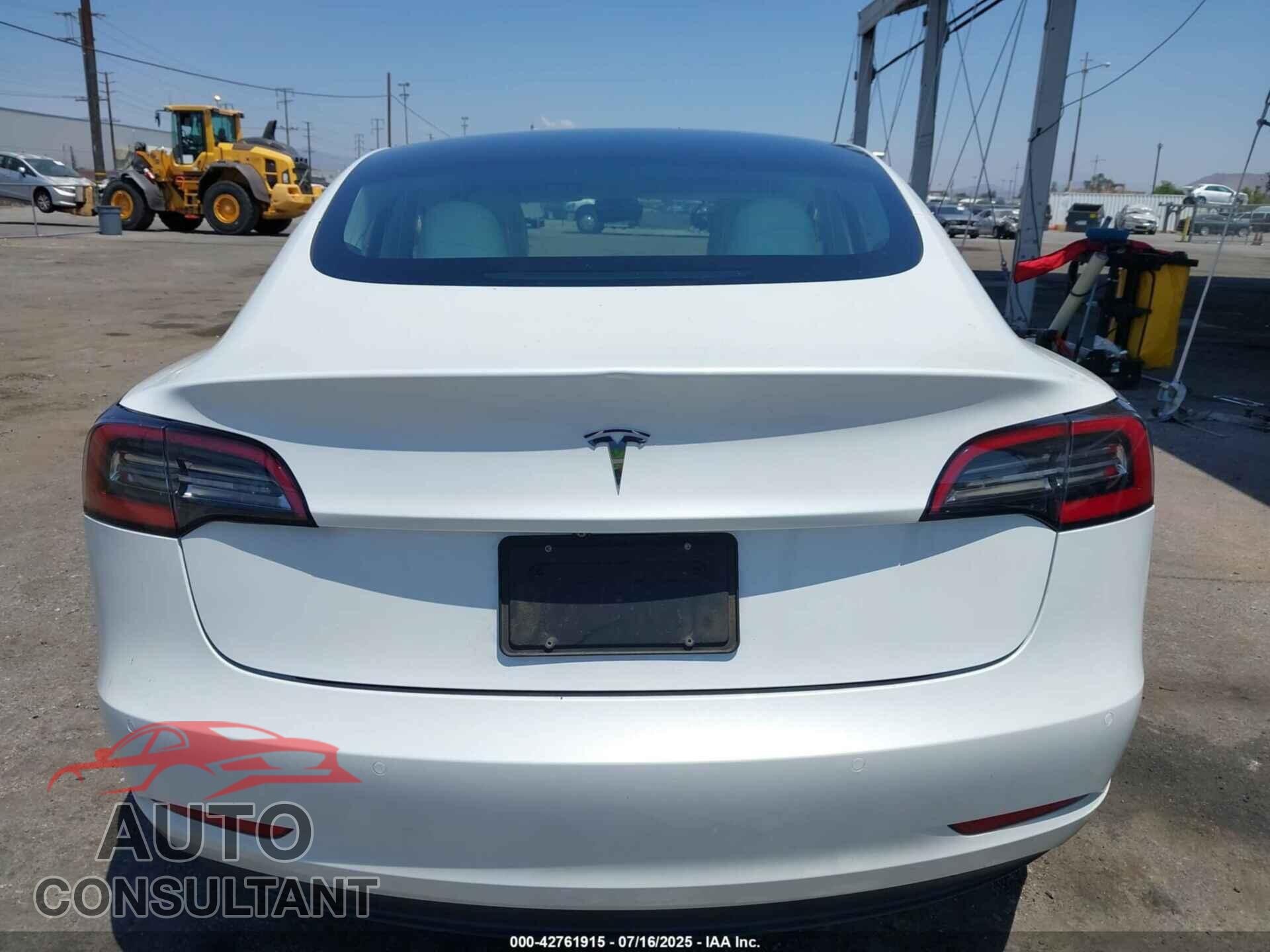 TESLA MODEL 3 2019 - 5YJ3E1EB3KF512970