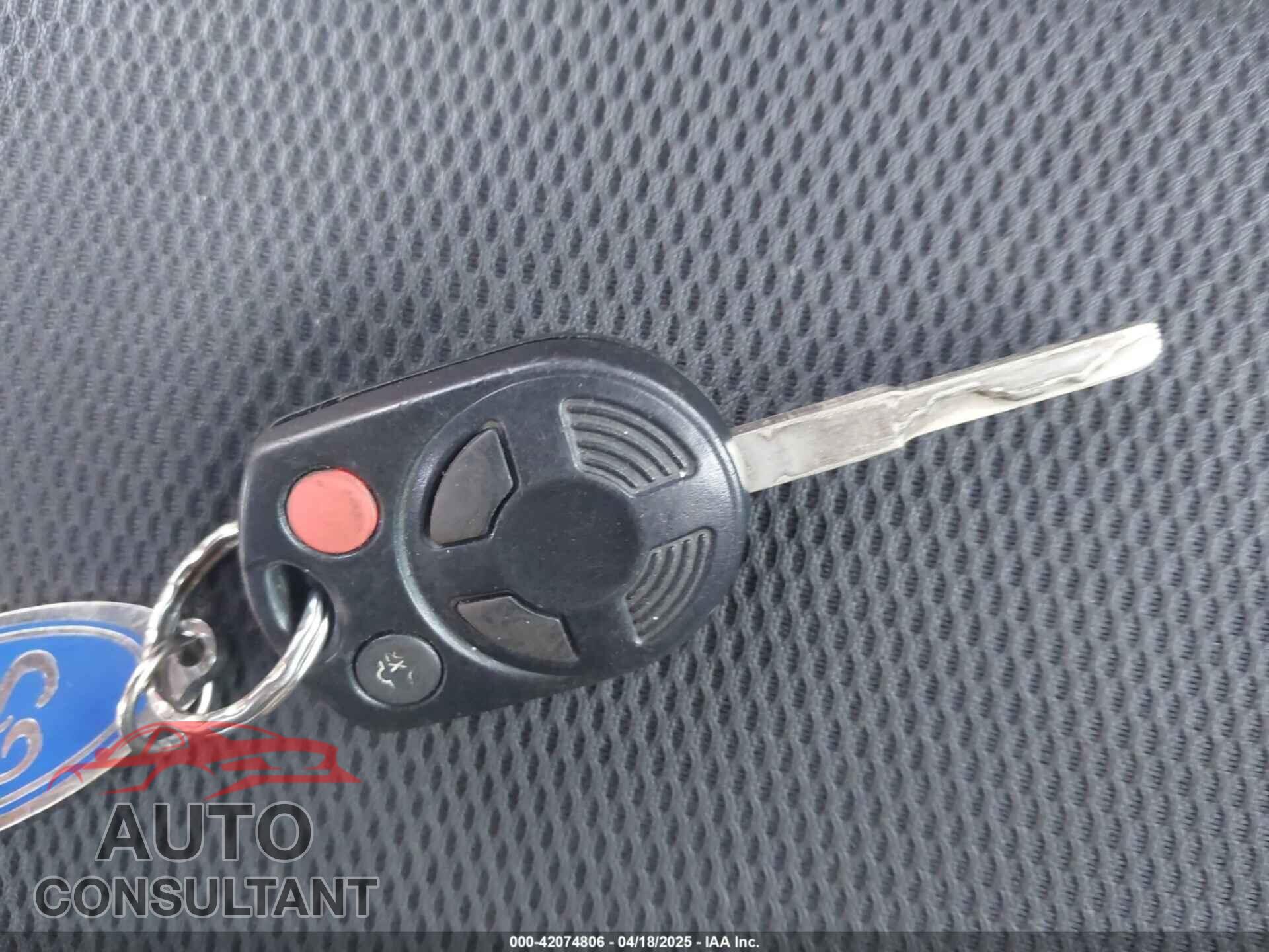FORD FOCUS 2013 - 1FADP3F2XDL371376