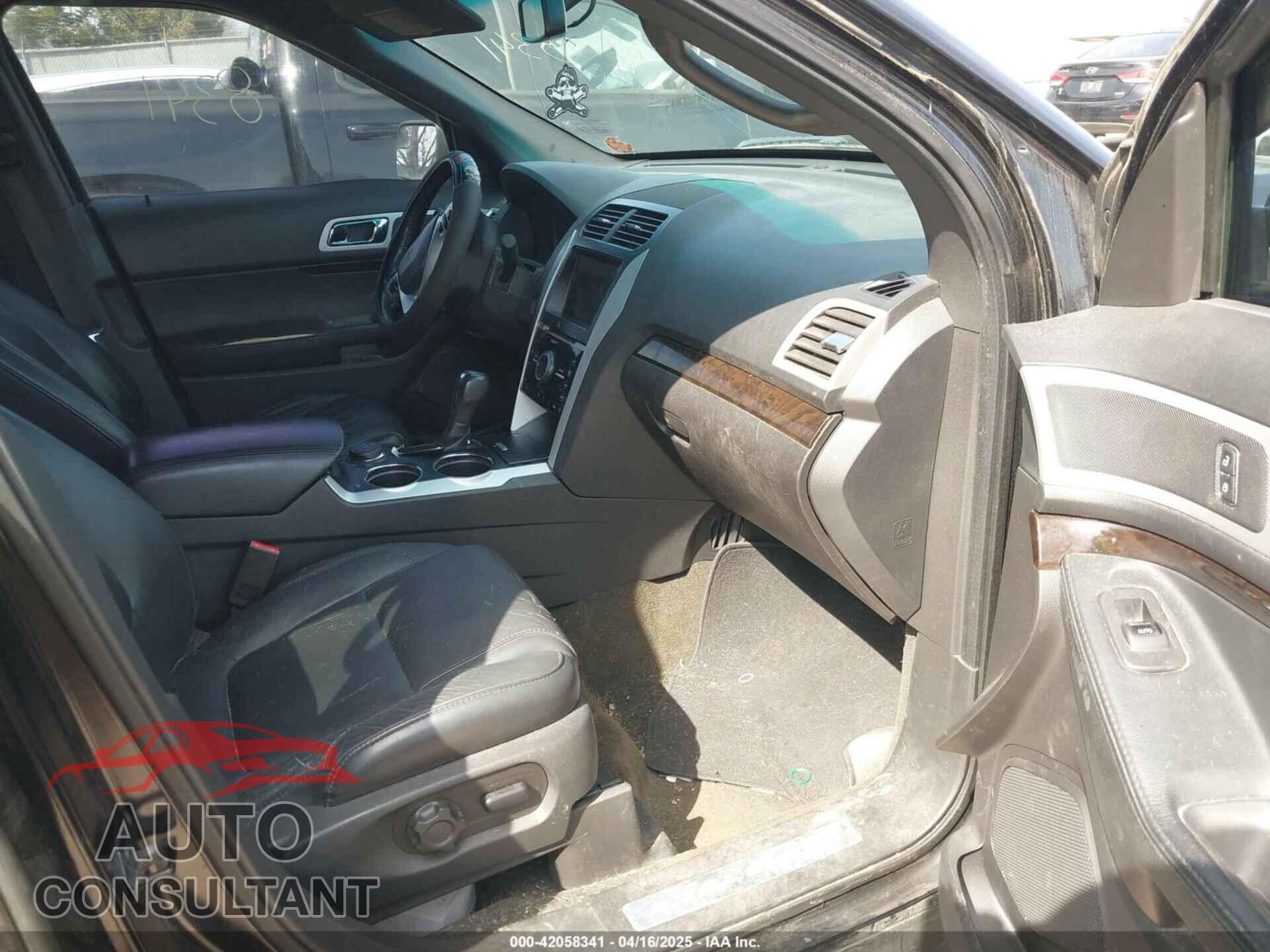 FORD EXPLORER 2013 - 1FM5K8F88DGC82053