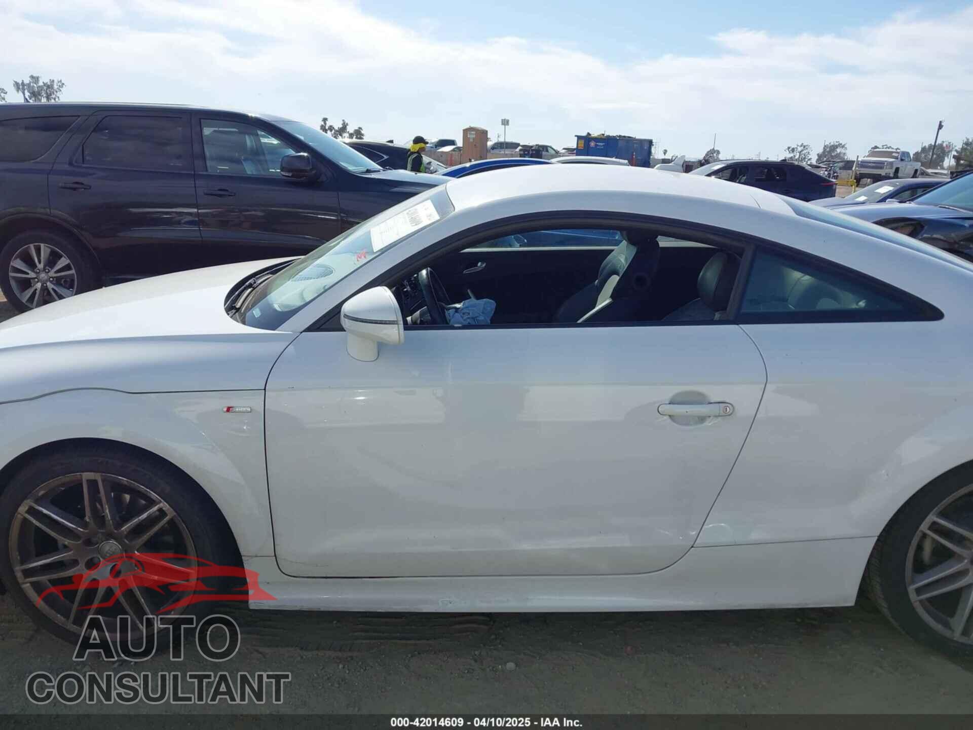 AUDI TT 2012 - TRUBFAFK4C1003171