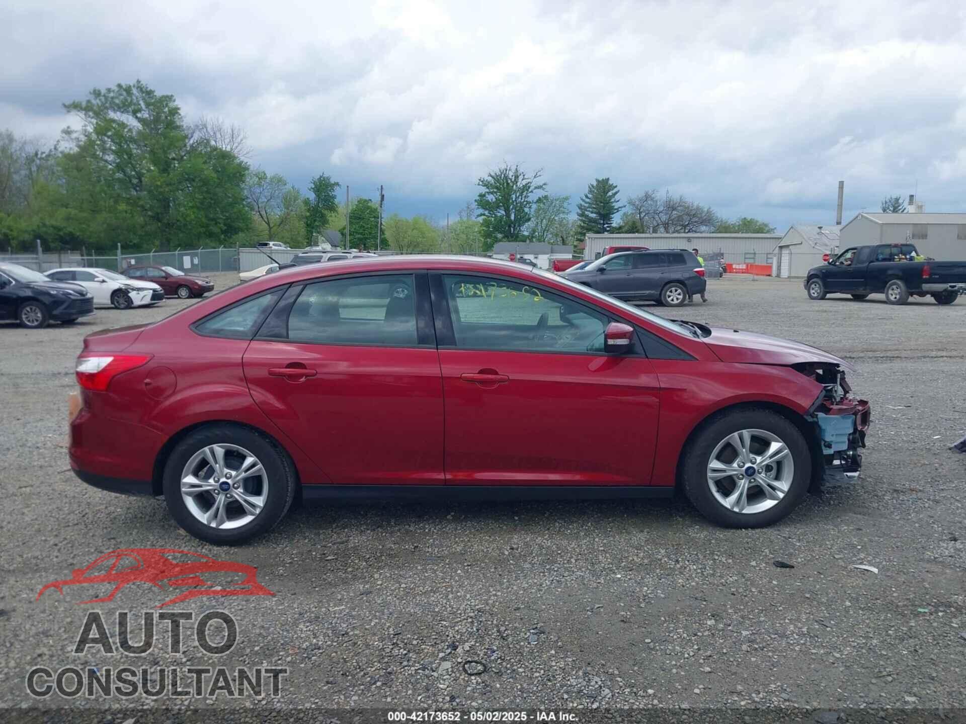 FORD FOCUS 2014 - 1FADP3F27EL228709