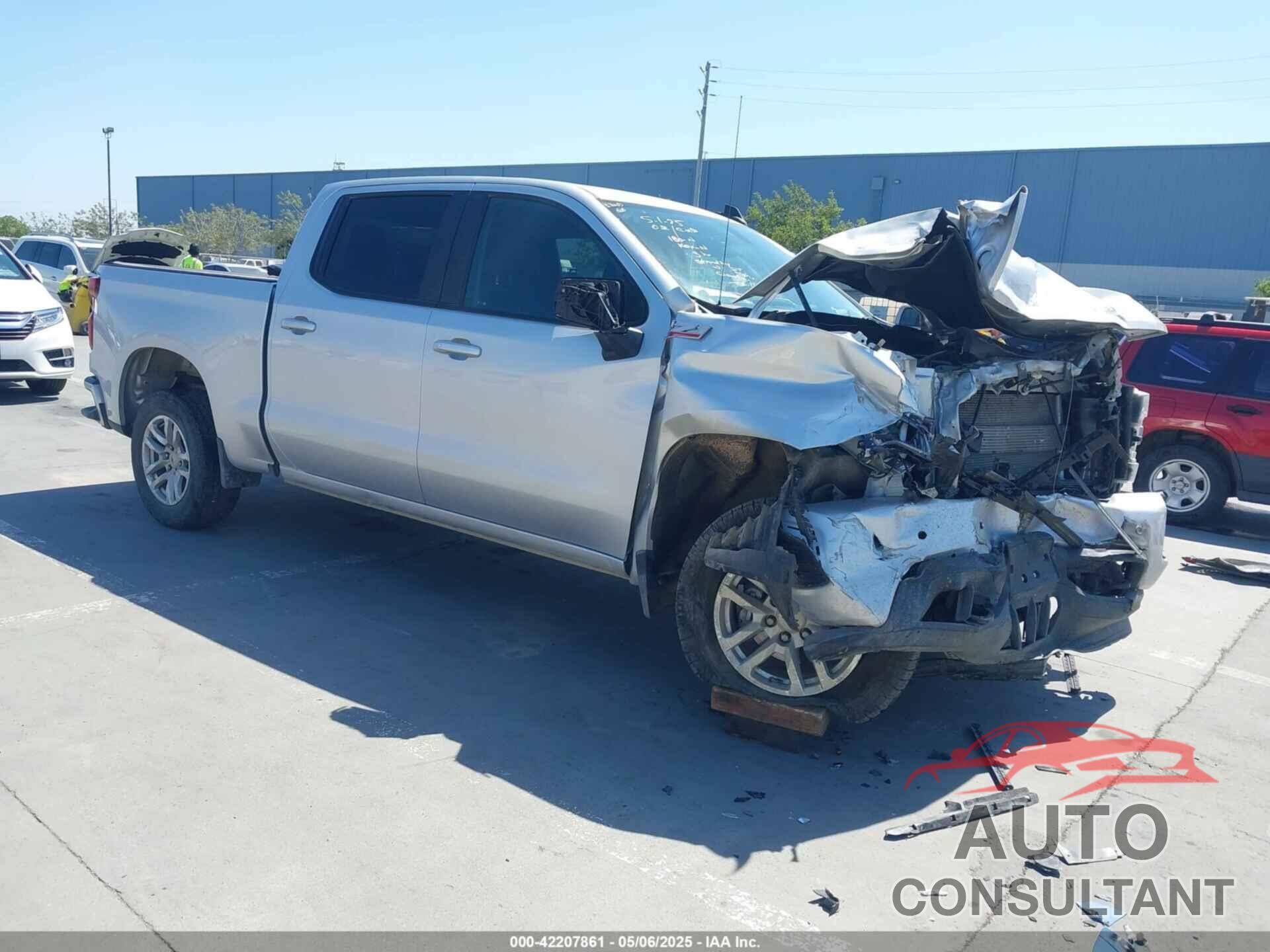 CHEVROLET SILVERADO 1500 2021 - 3GCUYEET4MG138815