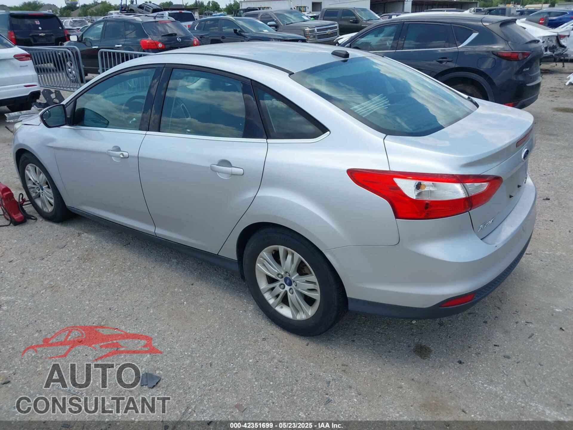 FORD FOCUS 2012 - 1FAHP3H26CL445485