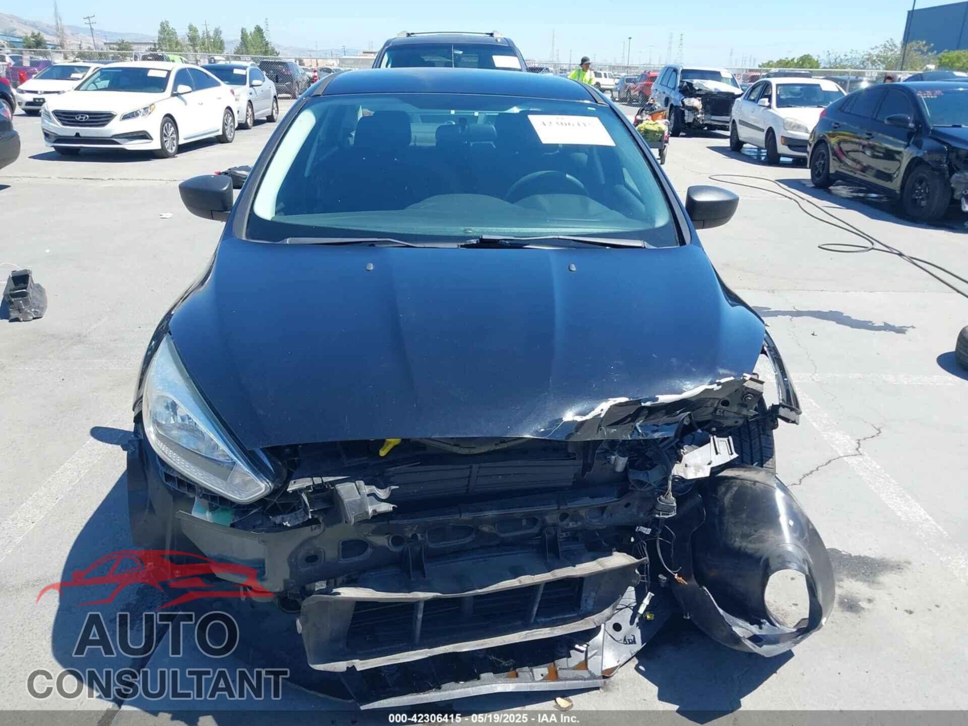 FORD FOCUS 2016 - 1FADP3E26GL293913