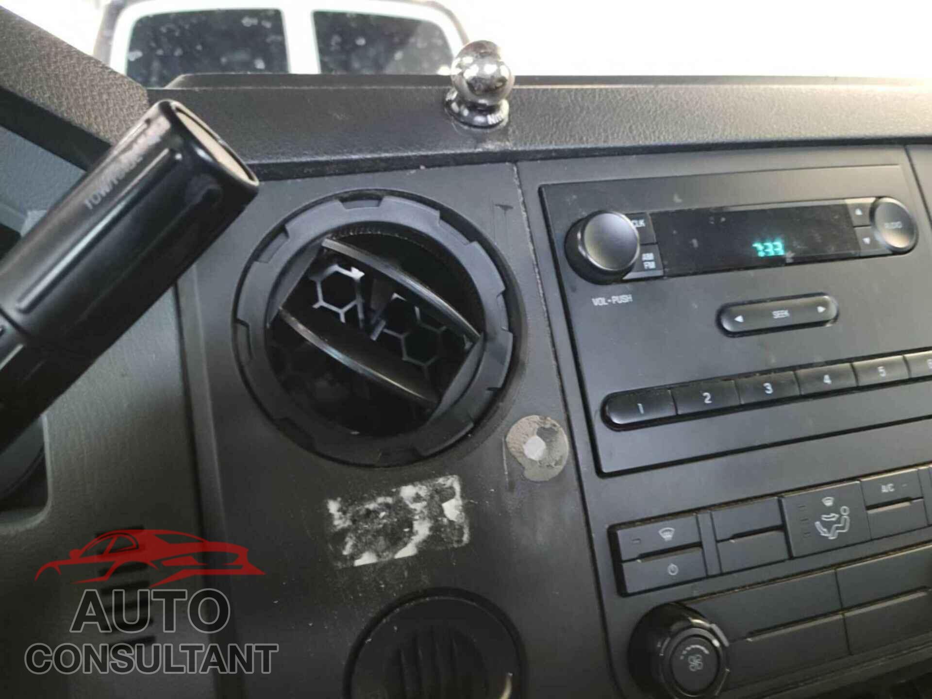 FORD F350 2013 - 1FTBF3A60DEA43323