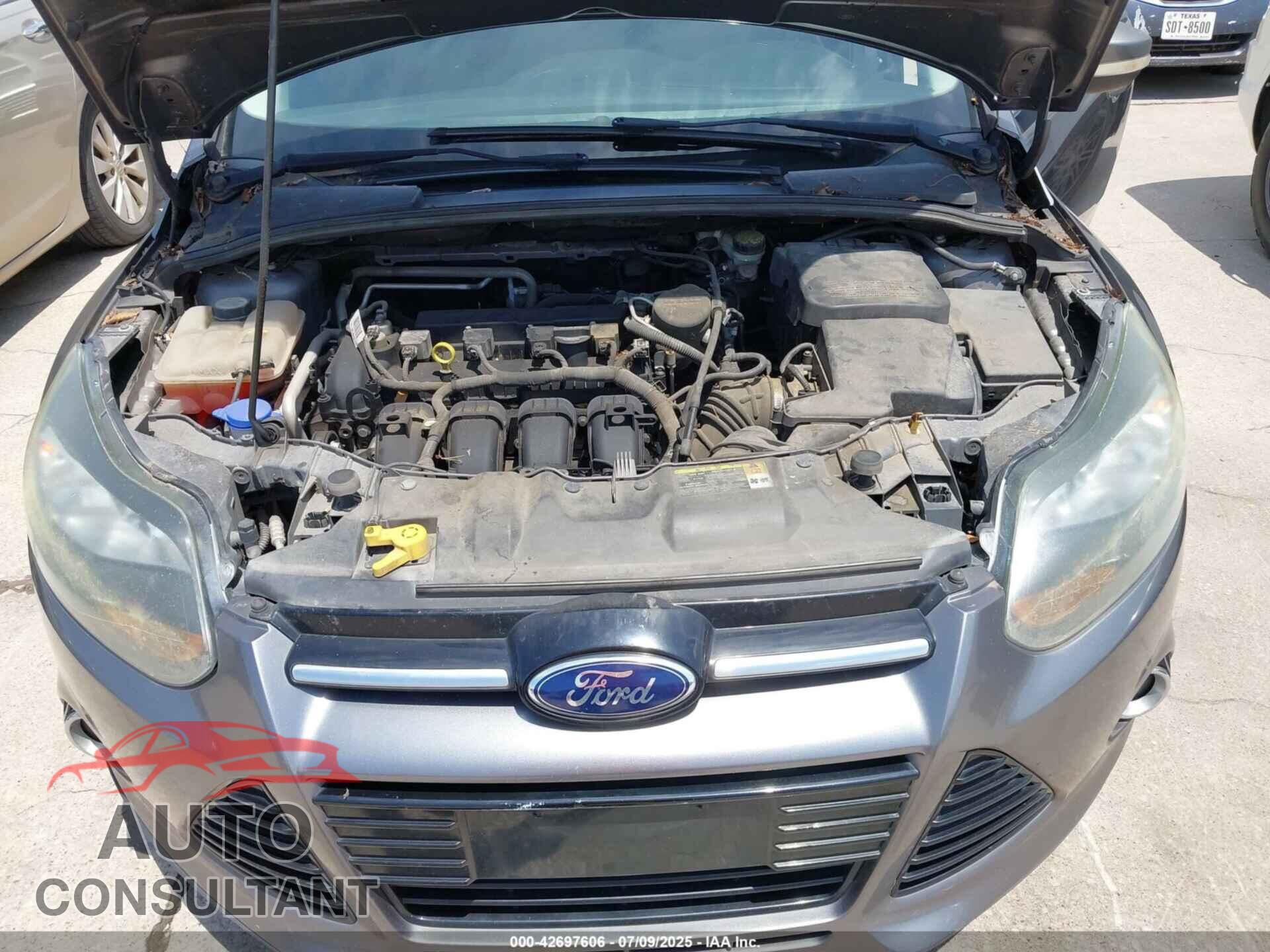 FORD FOCUS 2012 - 1FAHP3N20CL329476
