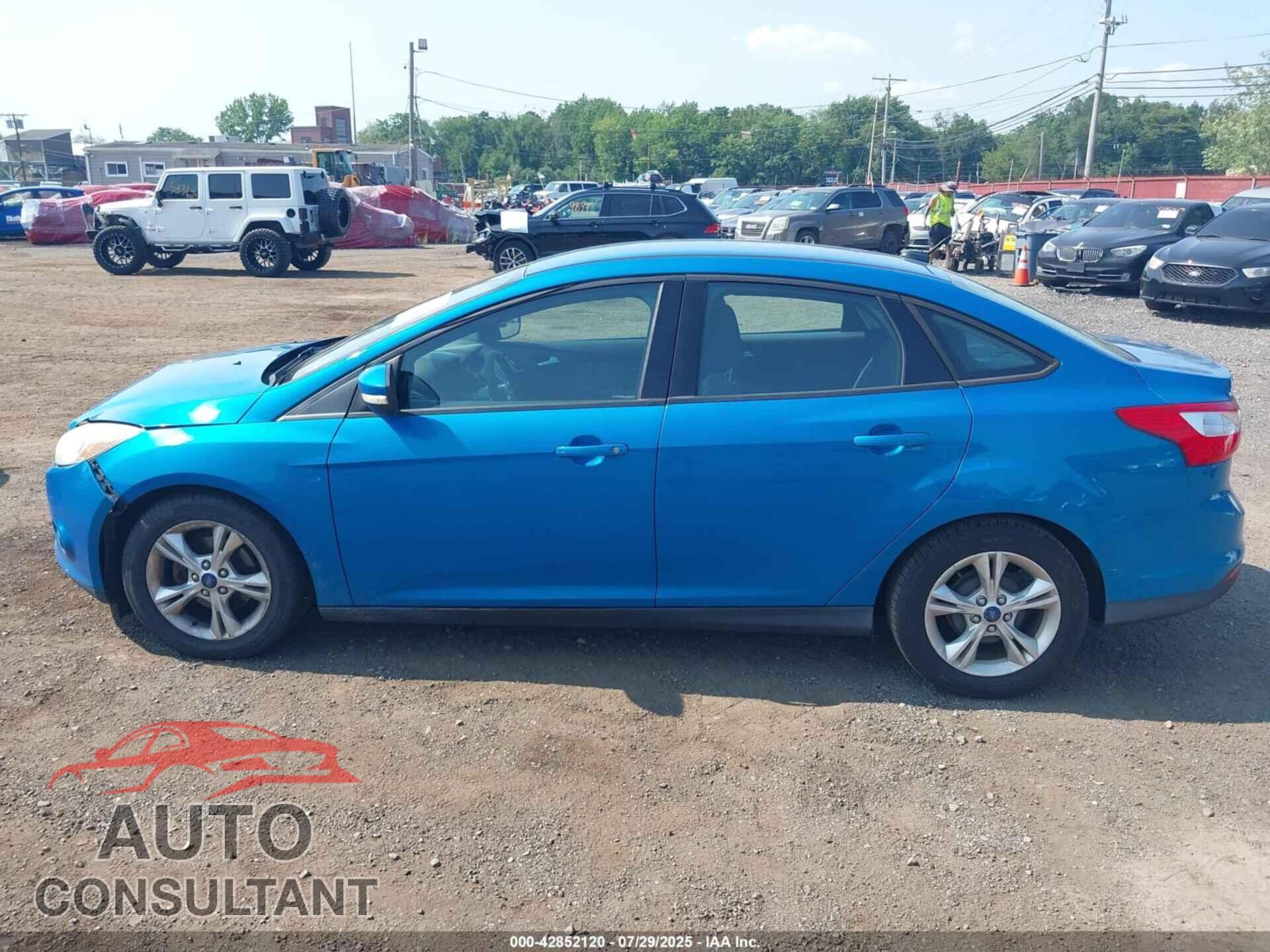 FORD FOCUS 2014 - 1FADP3F25EL274345