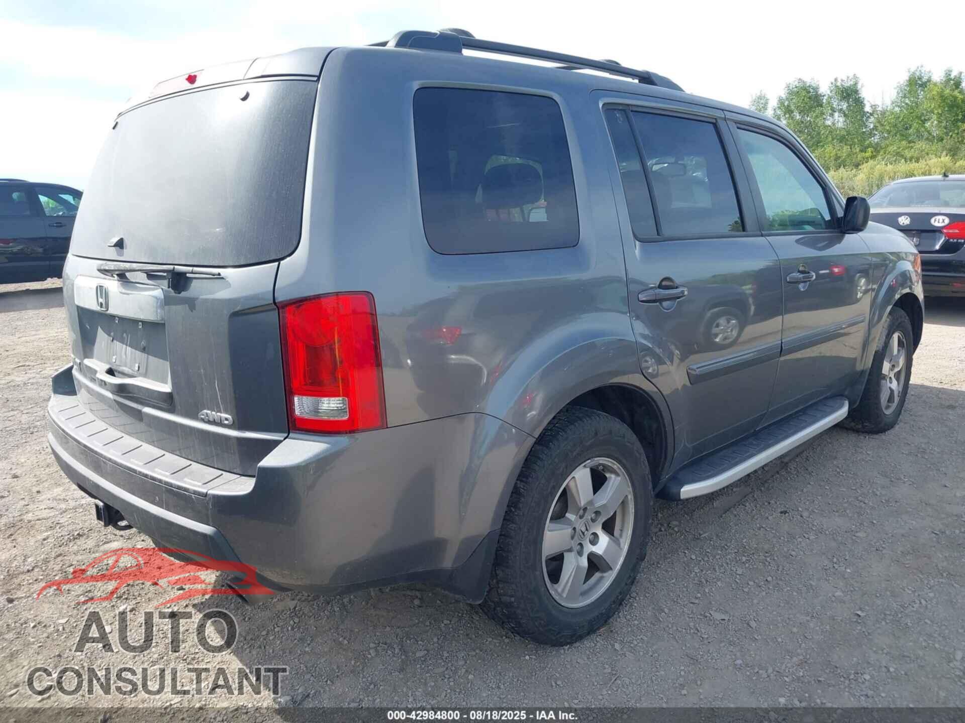 HONDA PILOT 2011 - 5FNYF4H73BB047148