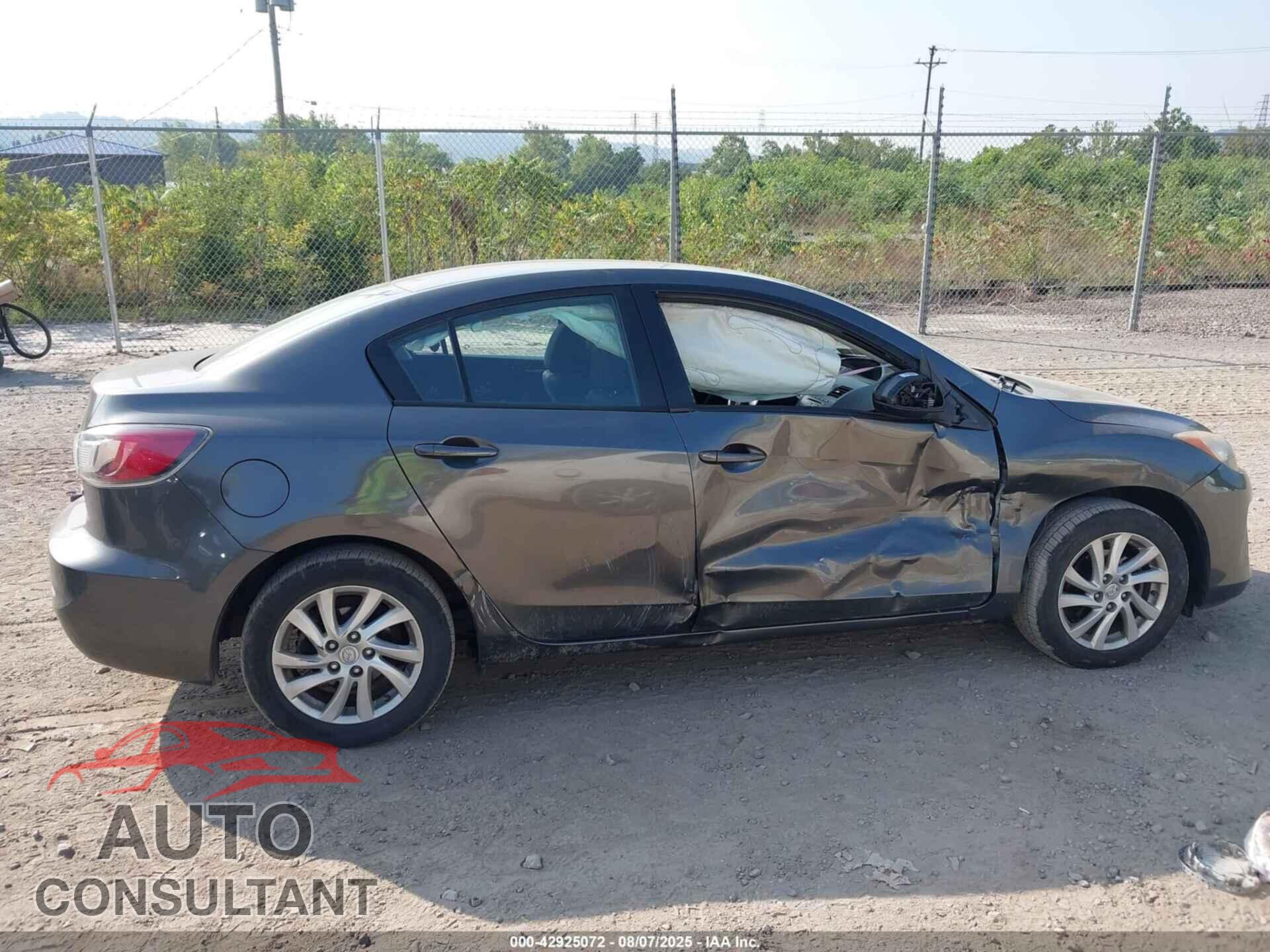 MAZDA MAZDA3 2012 - JM1BL1V85C1660280