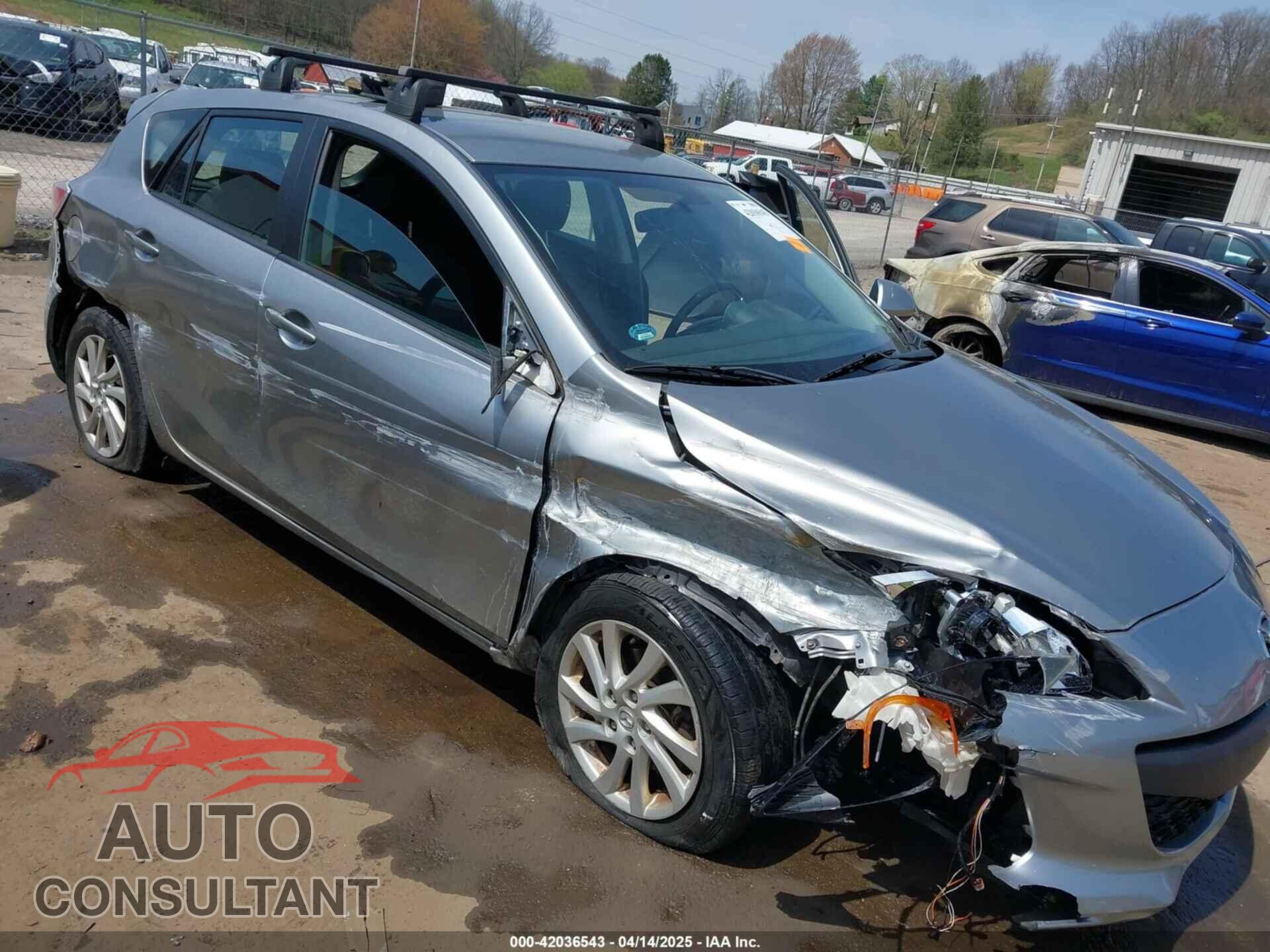 MAZDA MAZDA3 2012 - JM1BL1L85C1697090
