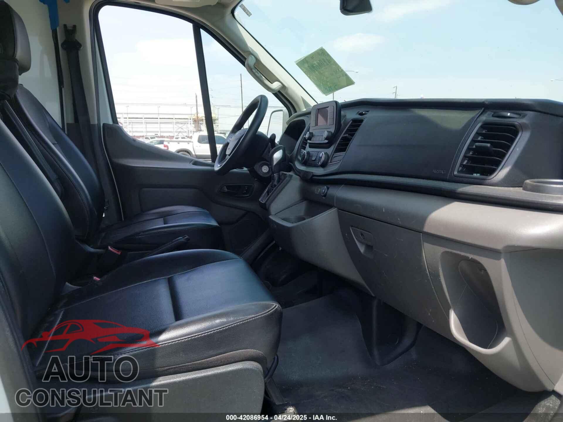 FORD TRANSIT-150 2020 - 1FTYE1C89LKB18309