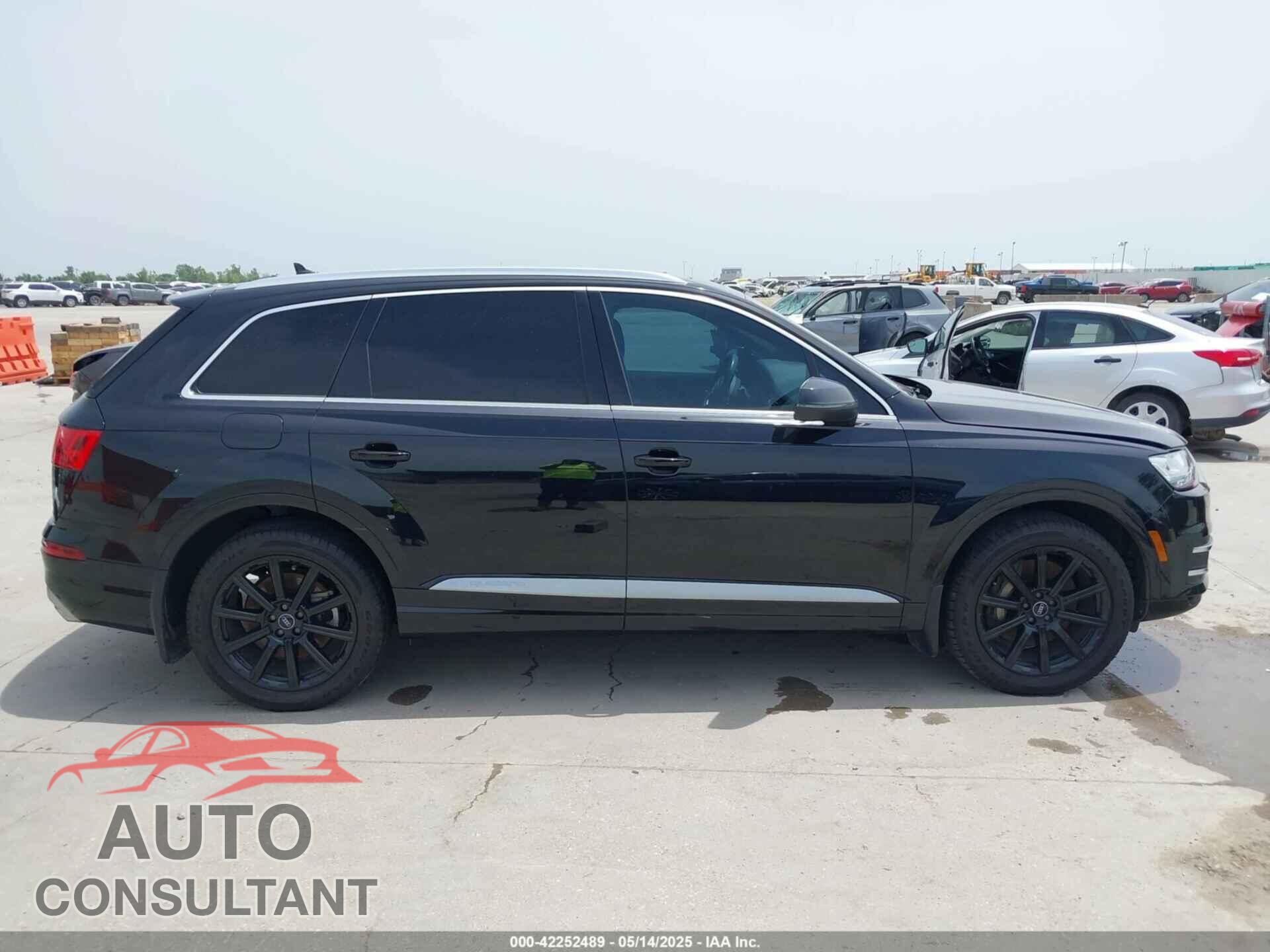 AUDI Q7 2017 - WA1LAAF79HD005782