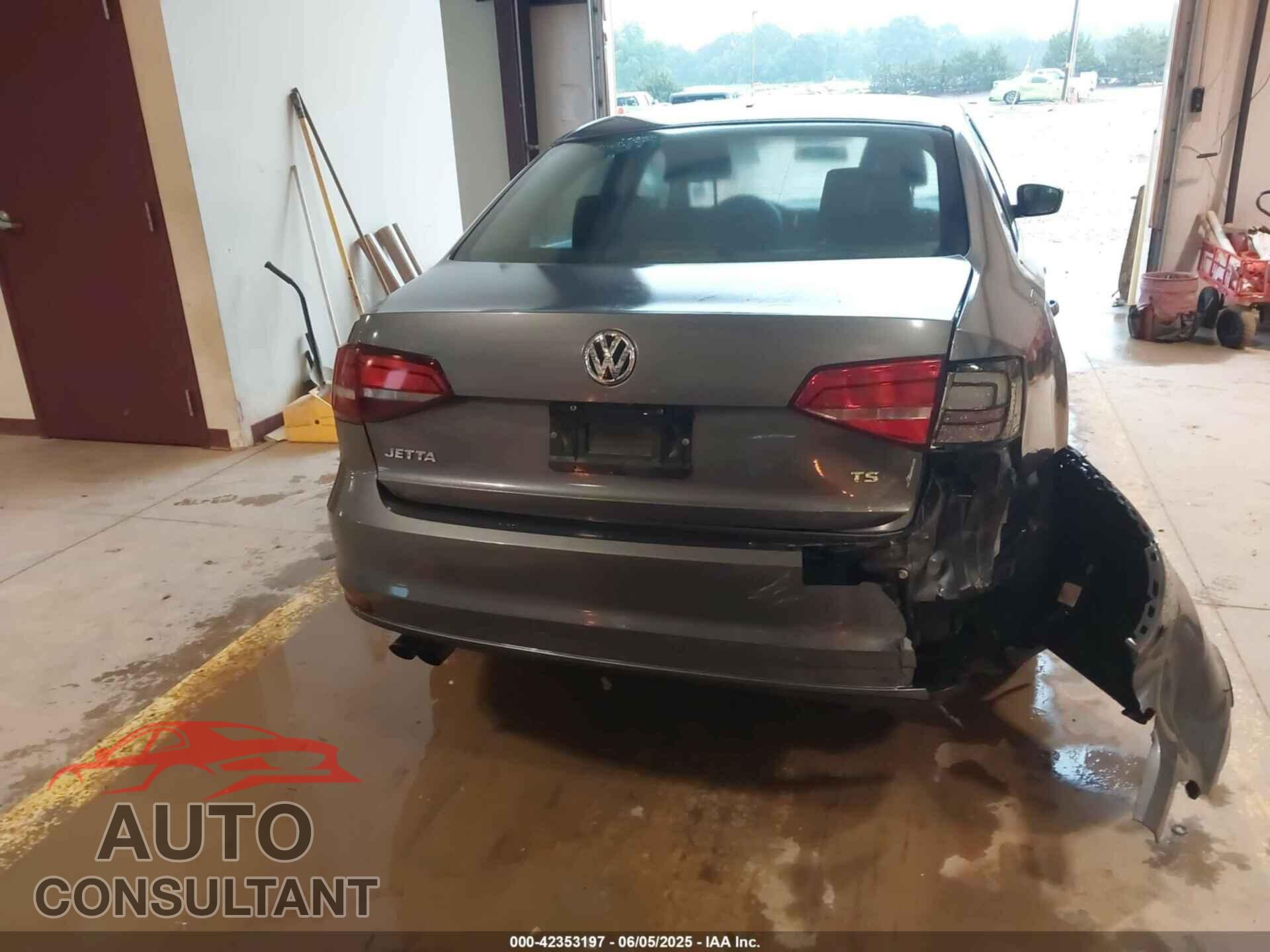 VOLKSWAGEN JETTA 2017 - 3VW2B7AJ9HM230130