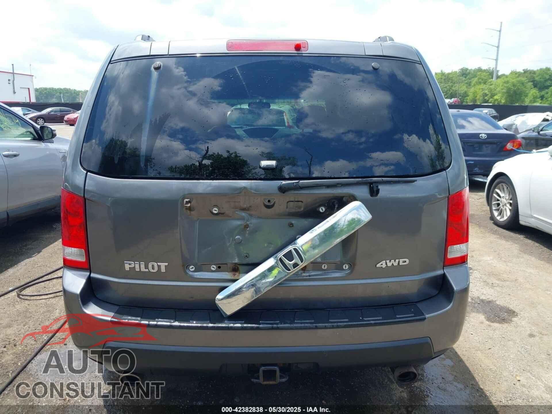 HONDA PILOT 2010 - 5FNYF4H45AB502683