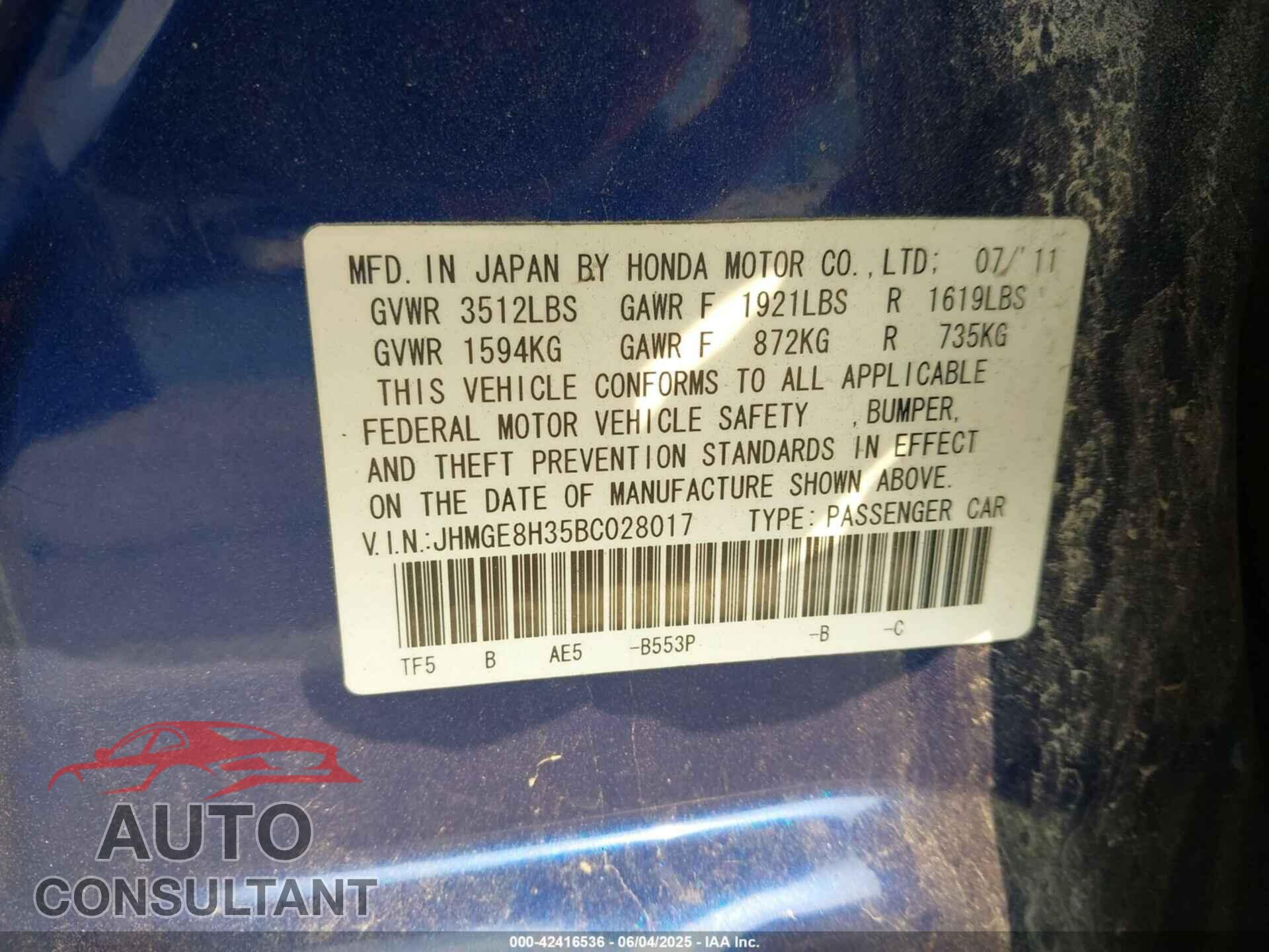 HONDA FIT 2011 - JHMGE8H35BC028017
