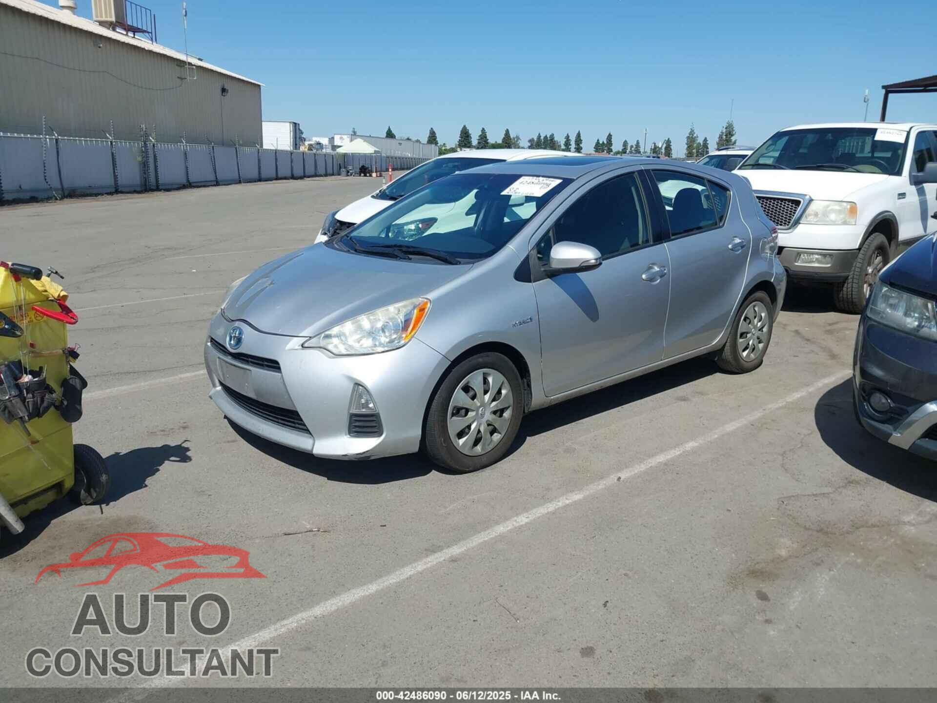 TOYOTA PRIUS C 2012 - JTDKDTB31C1002540