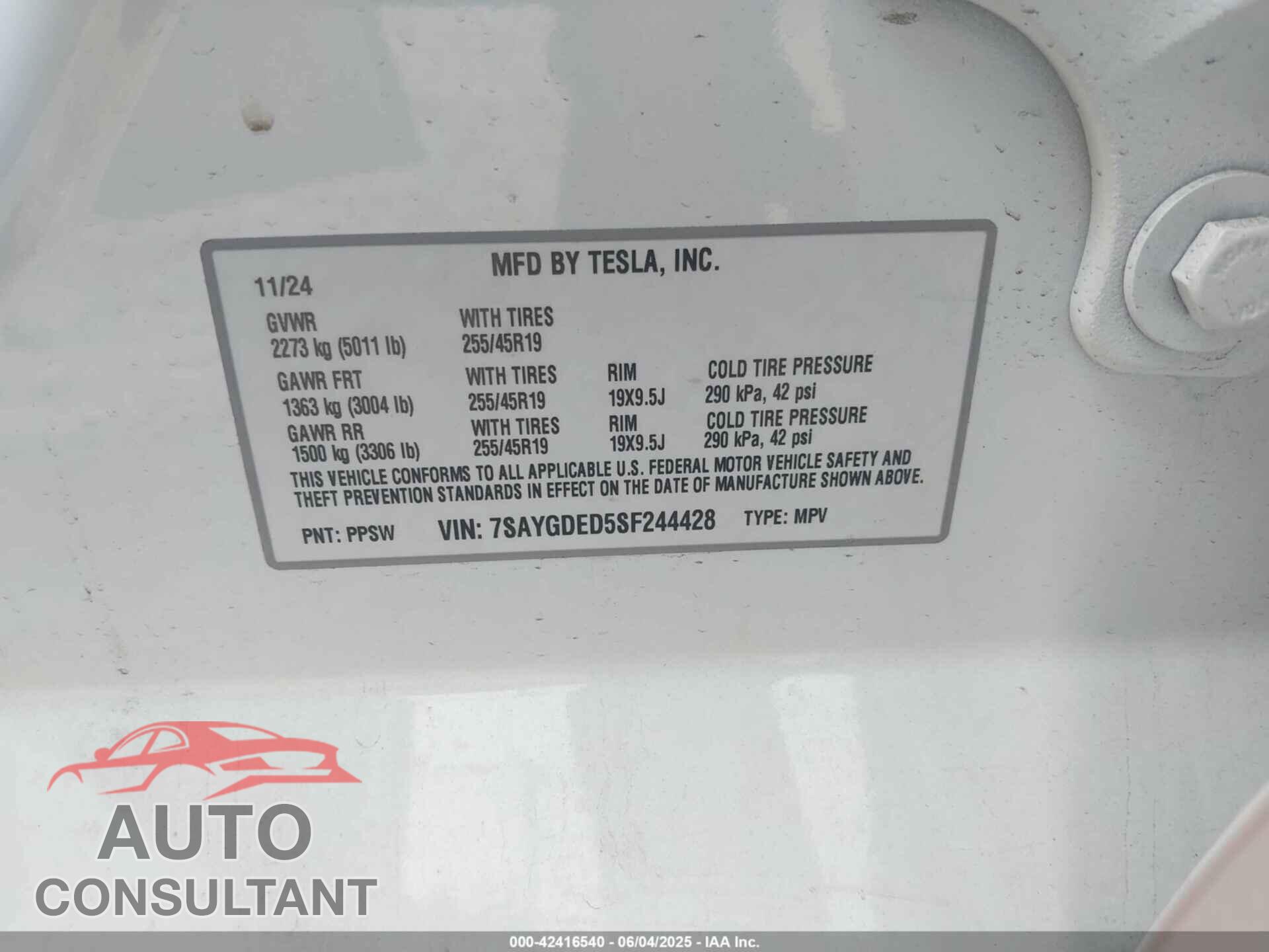 TESLA MODEL Y 2025 - 7SAYGDED5SF244428