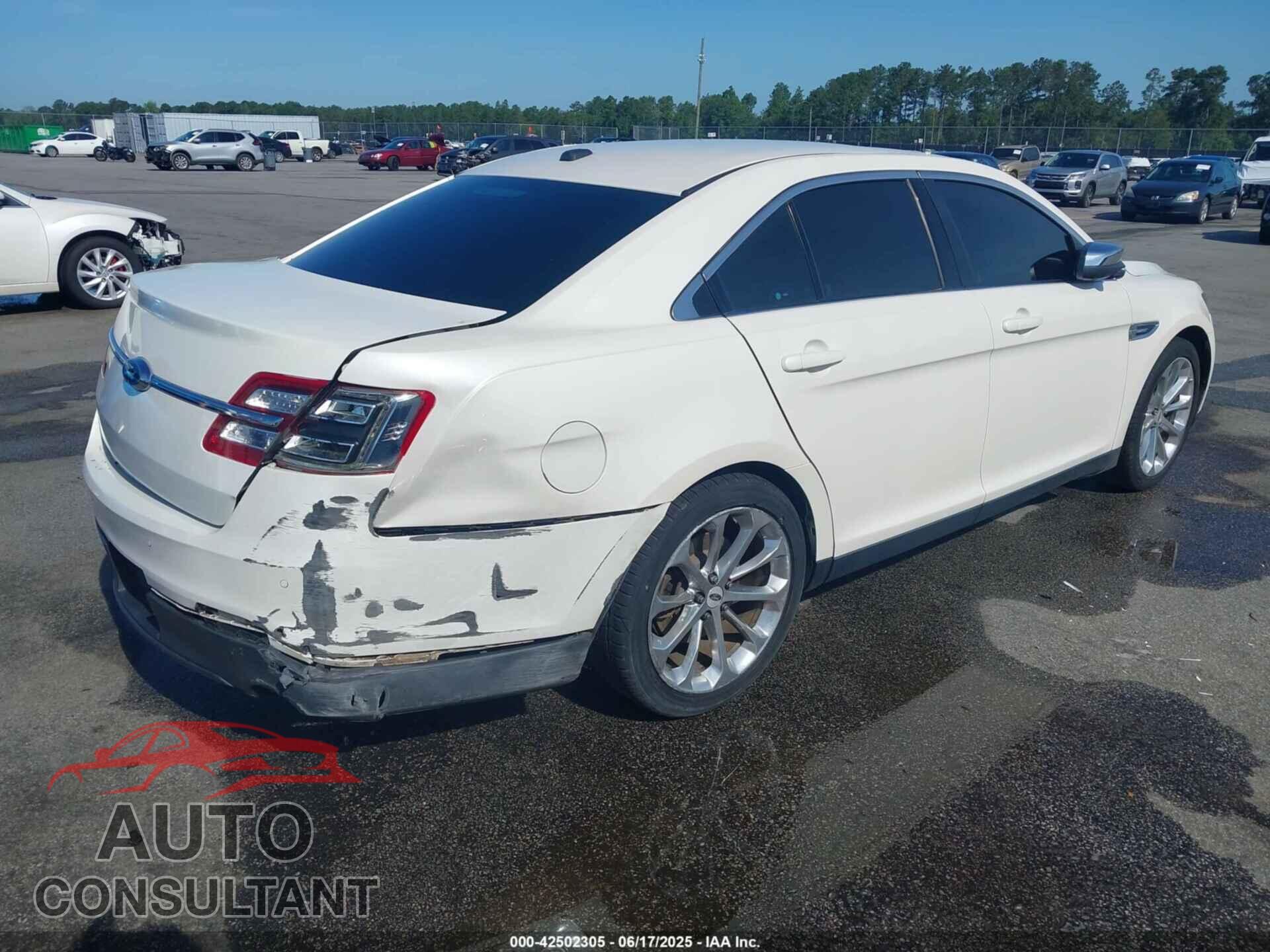 FORD TAURUS 2015 - 1FAHP2F82FG186573