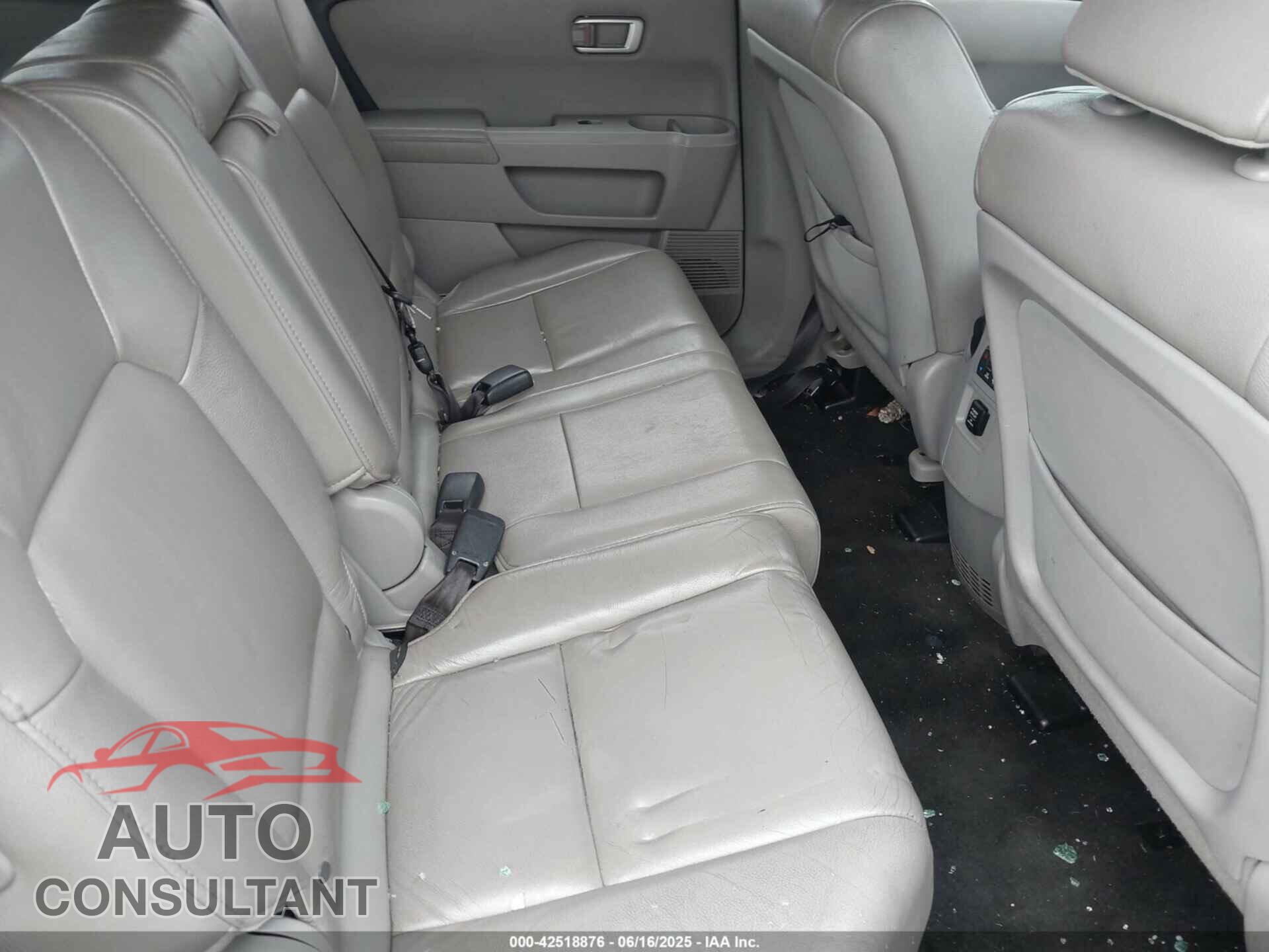 HONDA PILOT 2012 - 5FNYF4H50CB011630