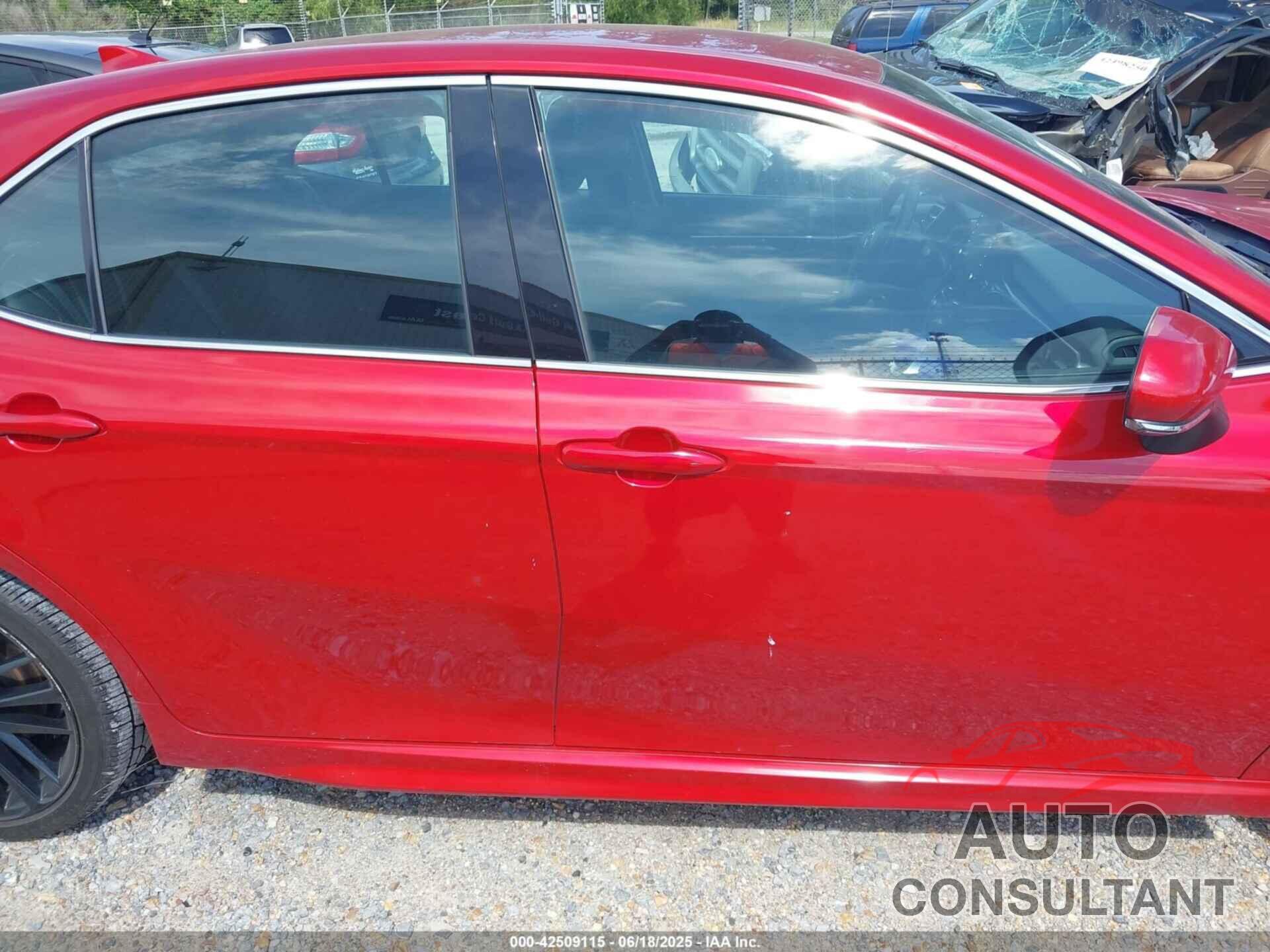 TOYOTA CAMRY 2023 - 4T1K61AK2PU165169