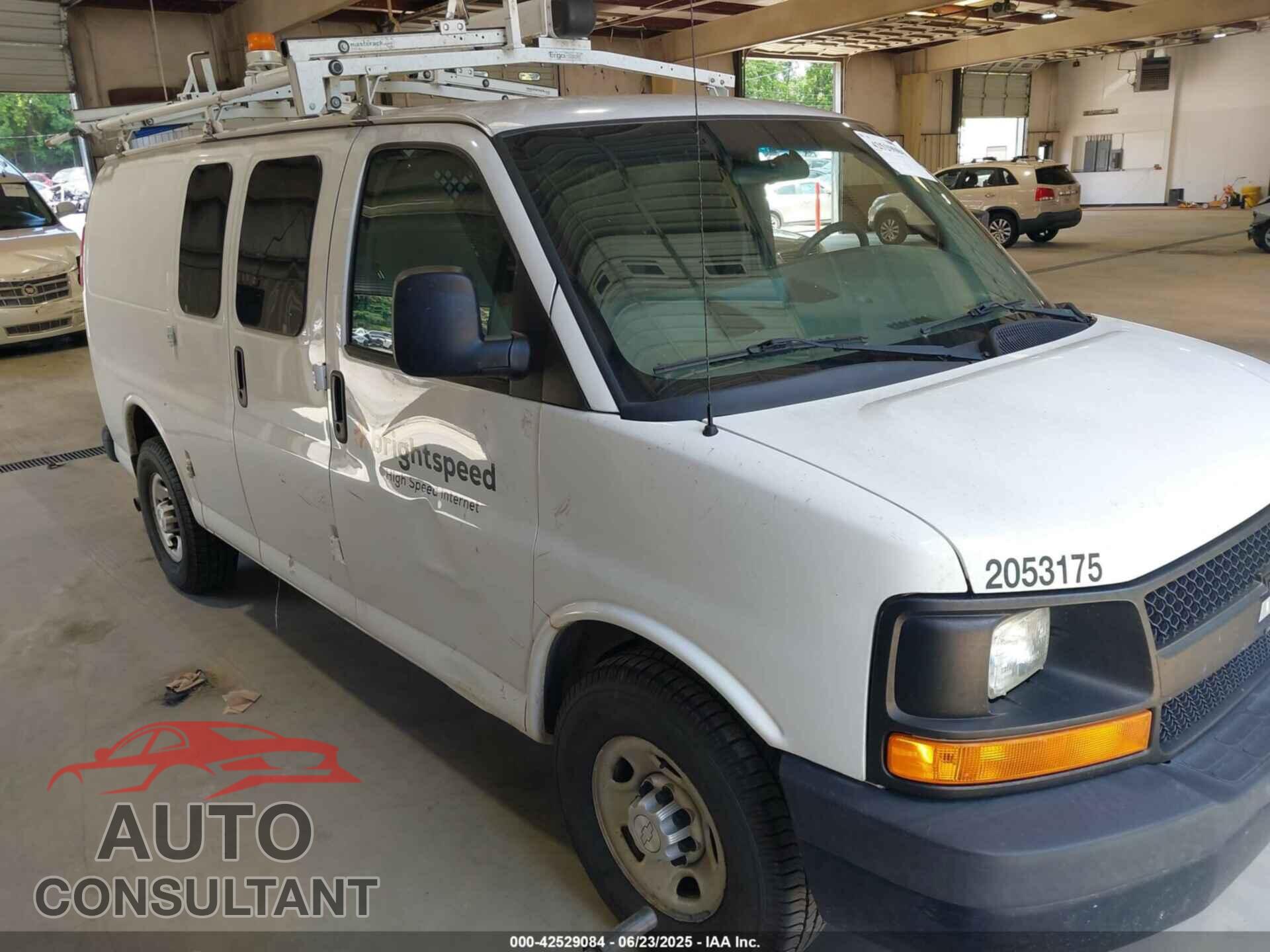 CHEVROLET EXPRESS 2500 2015 - 1GCWGFCF9F1283932