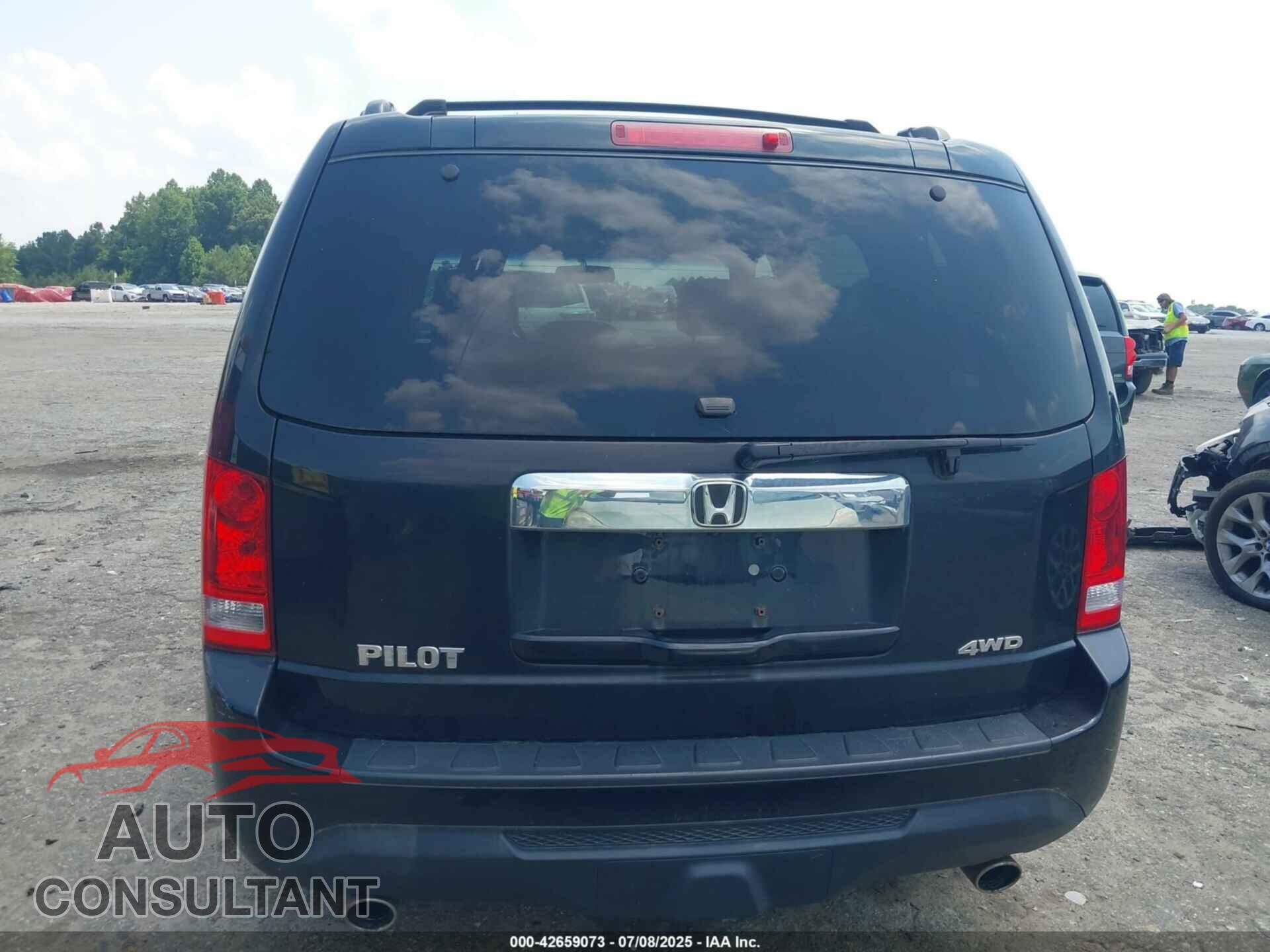 HONDA PILOT 2013 - 5FNYF4H55DB071226