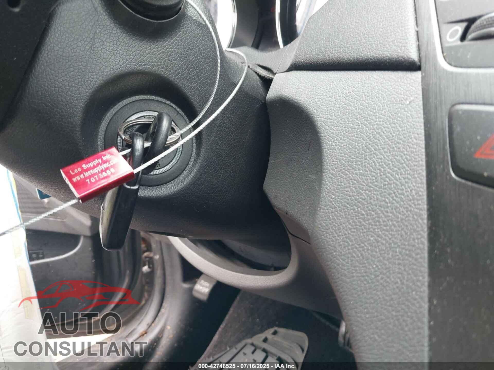HYUNDAI SONATA 2011 - 5NPEB4ACXBH072085