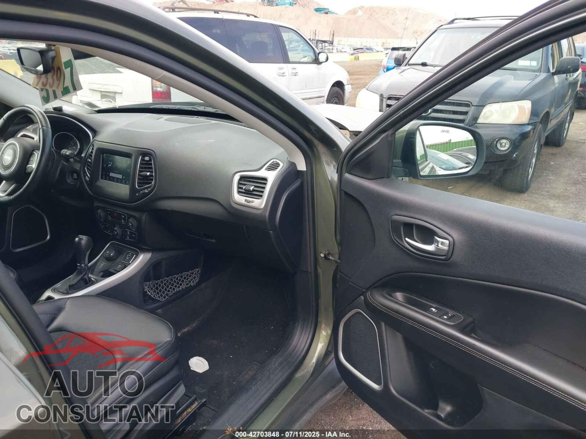 JEEP COMPASS 2018 - 3C4NJDBB2JT177503