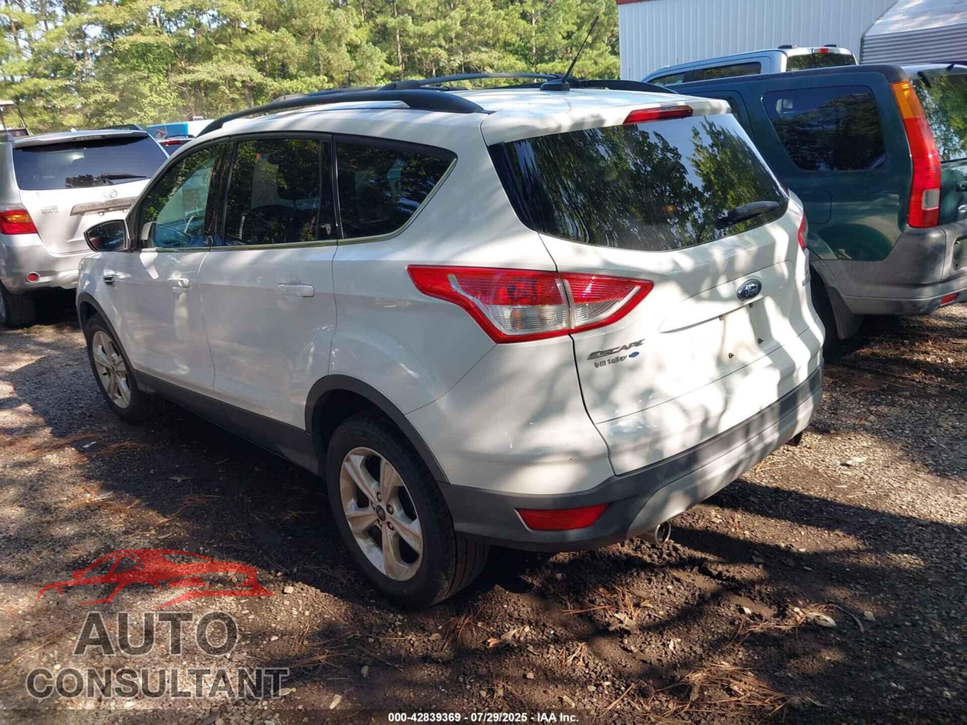 FORD ESCAPE 2013 - 1FMCU0GX4DUC68046