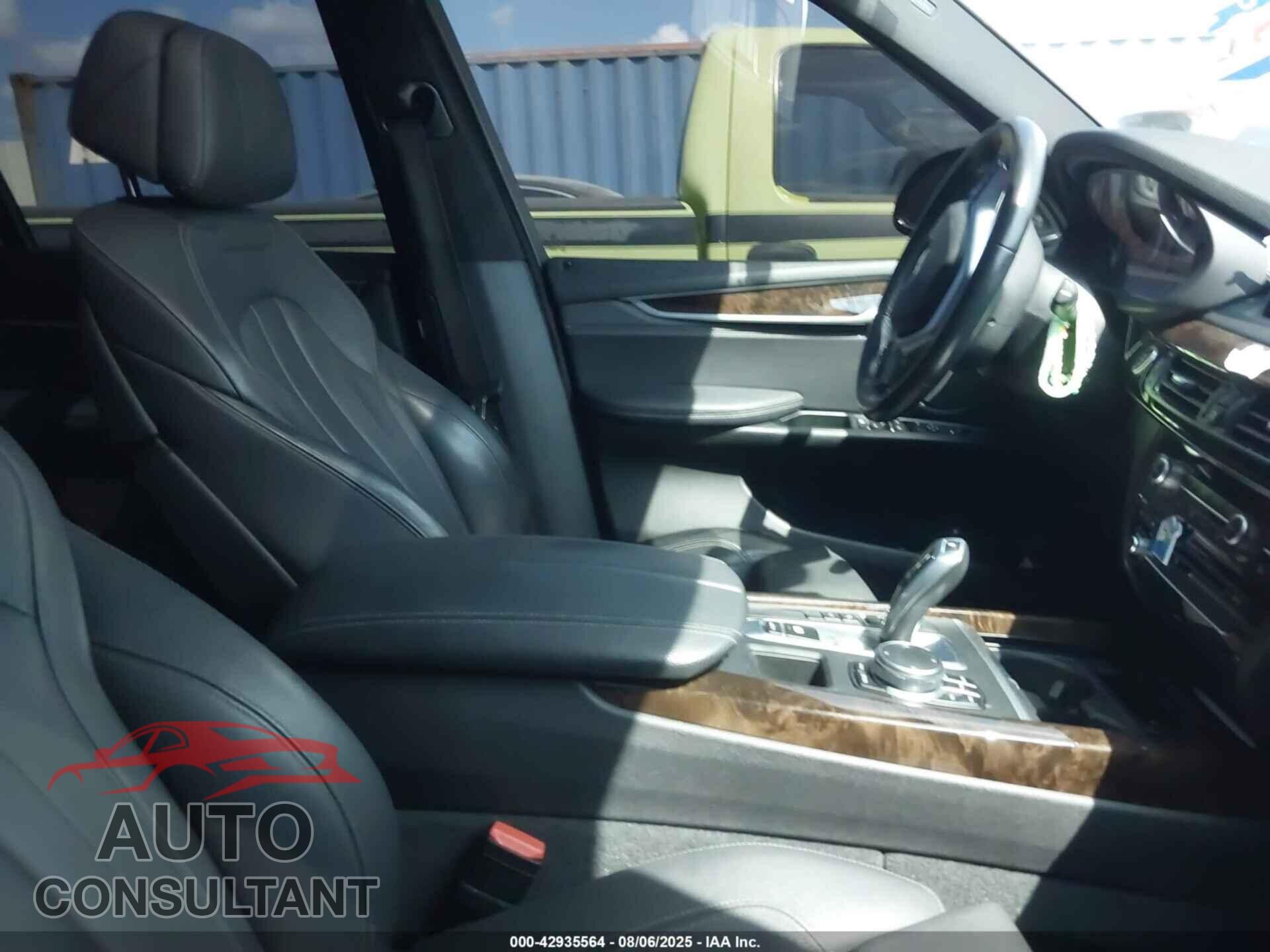 BMW X5 2017 - 5UXKR2C32H0W44058
