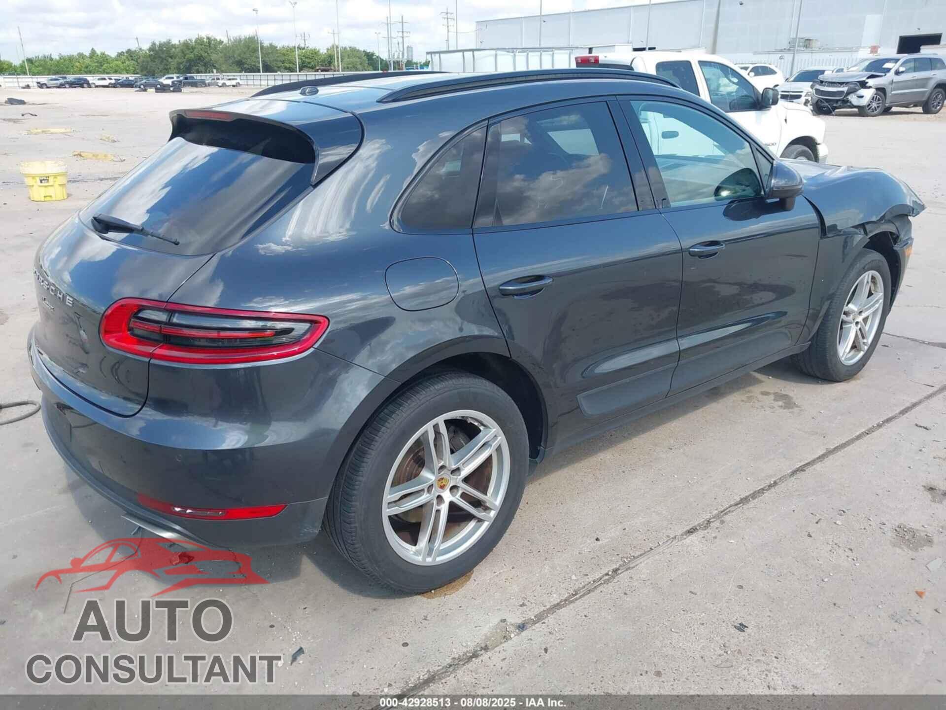 PORSCHE MACAN 2017 - WP1AA2A59HLB04132