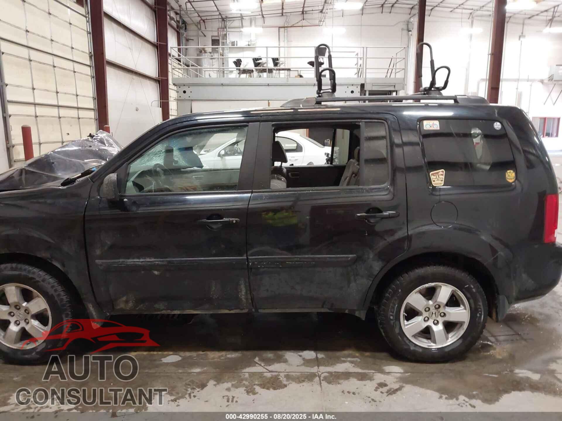 HONDA PILOT 2010 - 5FNYF4H56AB027280
