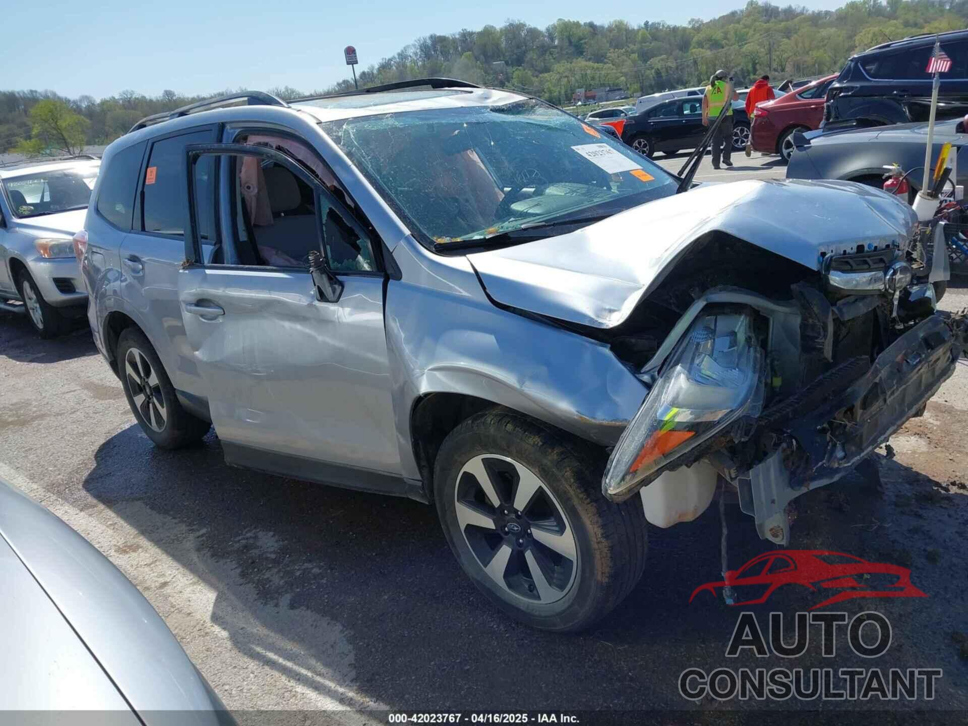 SUBARU FORESTER 2018 - JF2SJAGC3JH443906