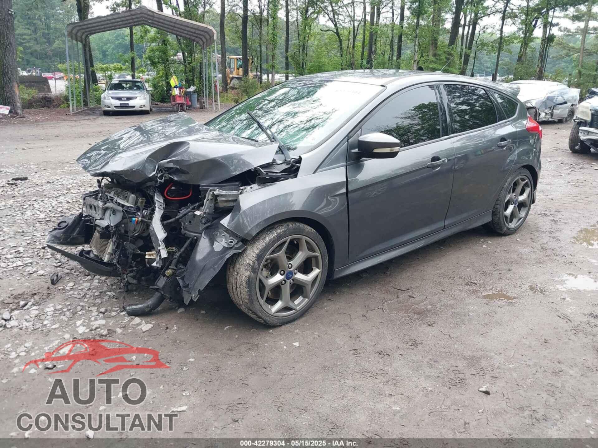 FORD FOCUS 2016 - 1FADP3L96GL376435