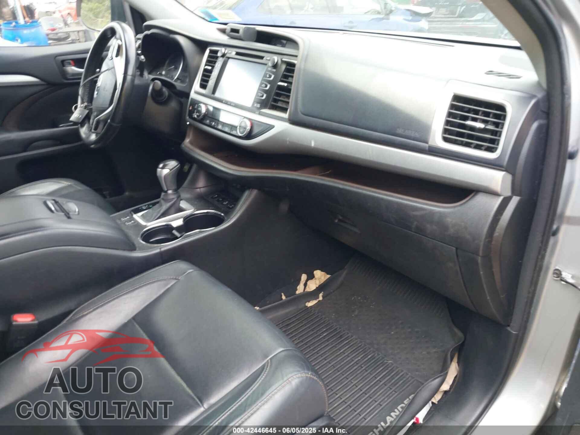 TOYOTA HIGHLANDER 2017 - 5TDJZRFH3HS512047
