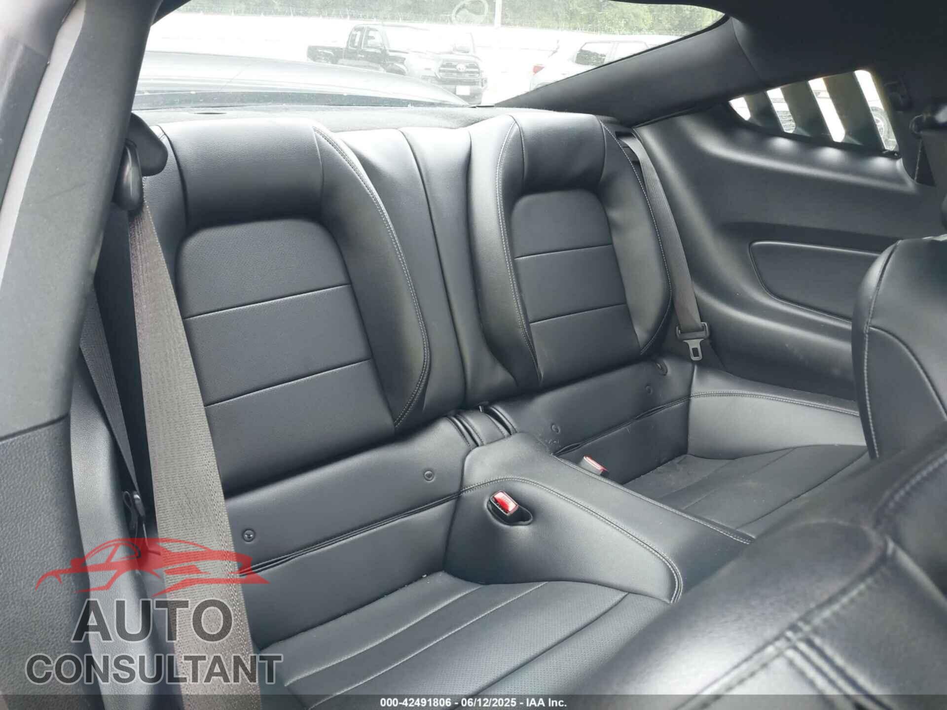 FORD MUSTANG 2015 - 1FA6P8TH4F5434204